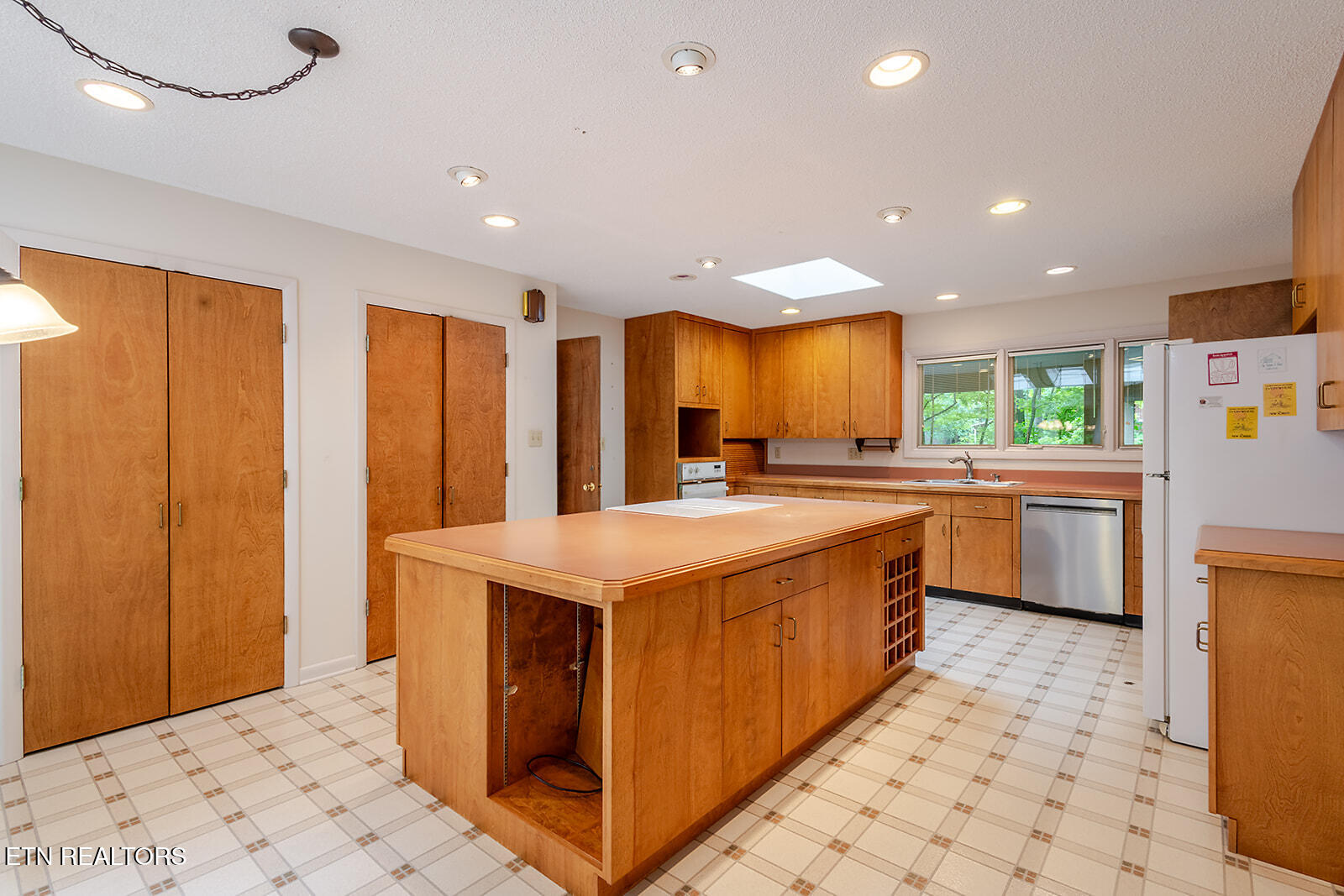 106 Newcrest Lane Oak Ridge TN 37830