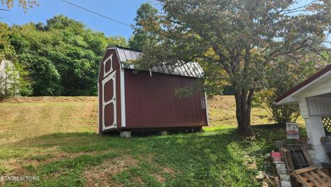 1735 Highway 116 Caryville TN 37714