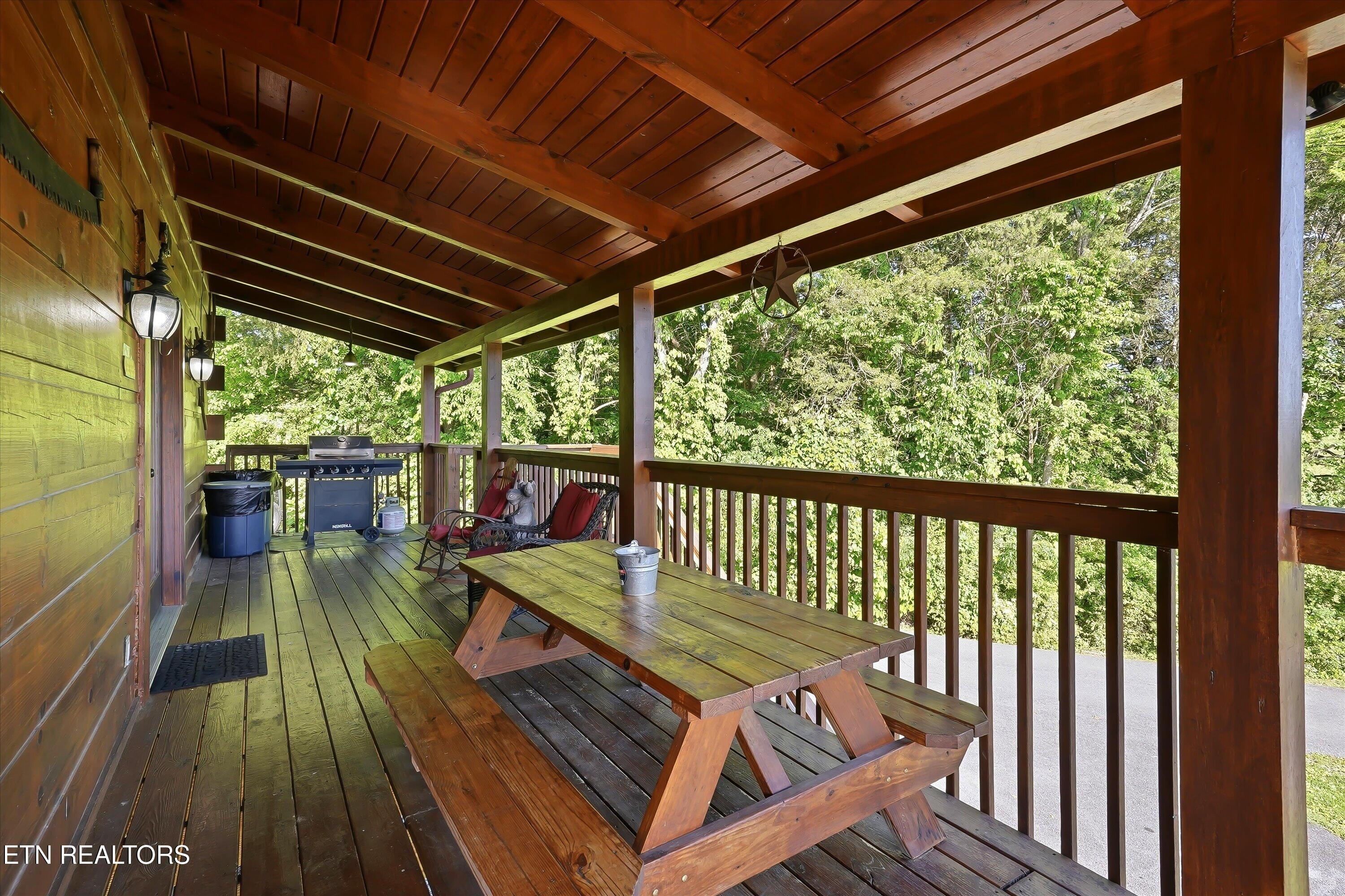 1824 Trout Way Sevierville TN 37862