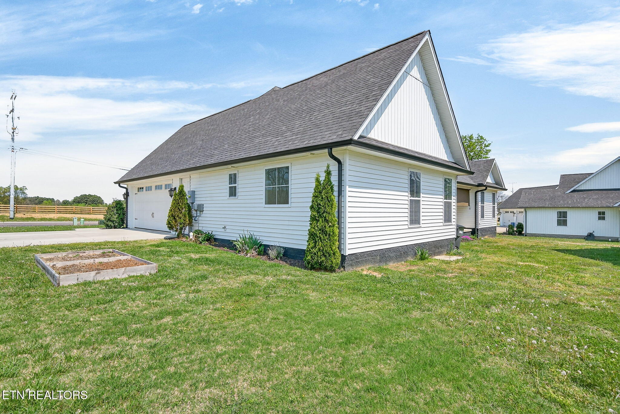 1415 E 10th Street Cookeville TN 38501
