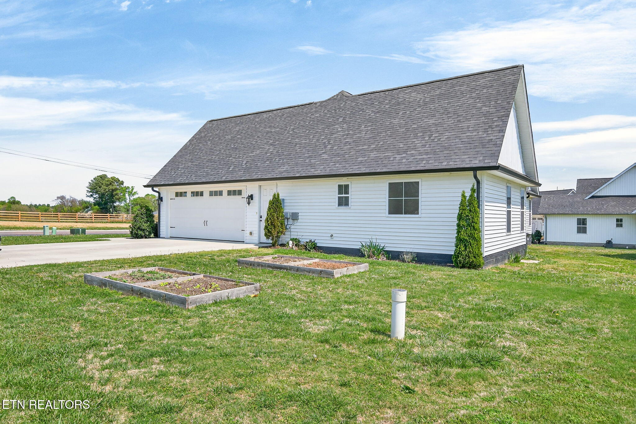 1415 E 10th Street Cookeville TN 38501