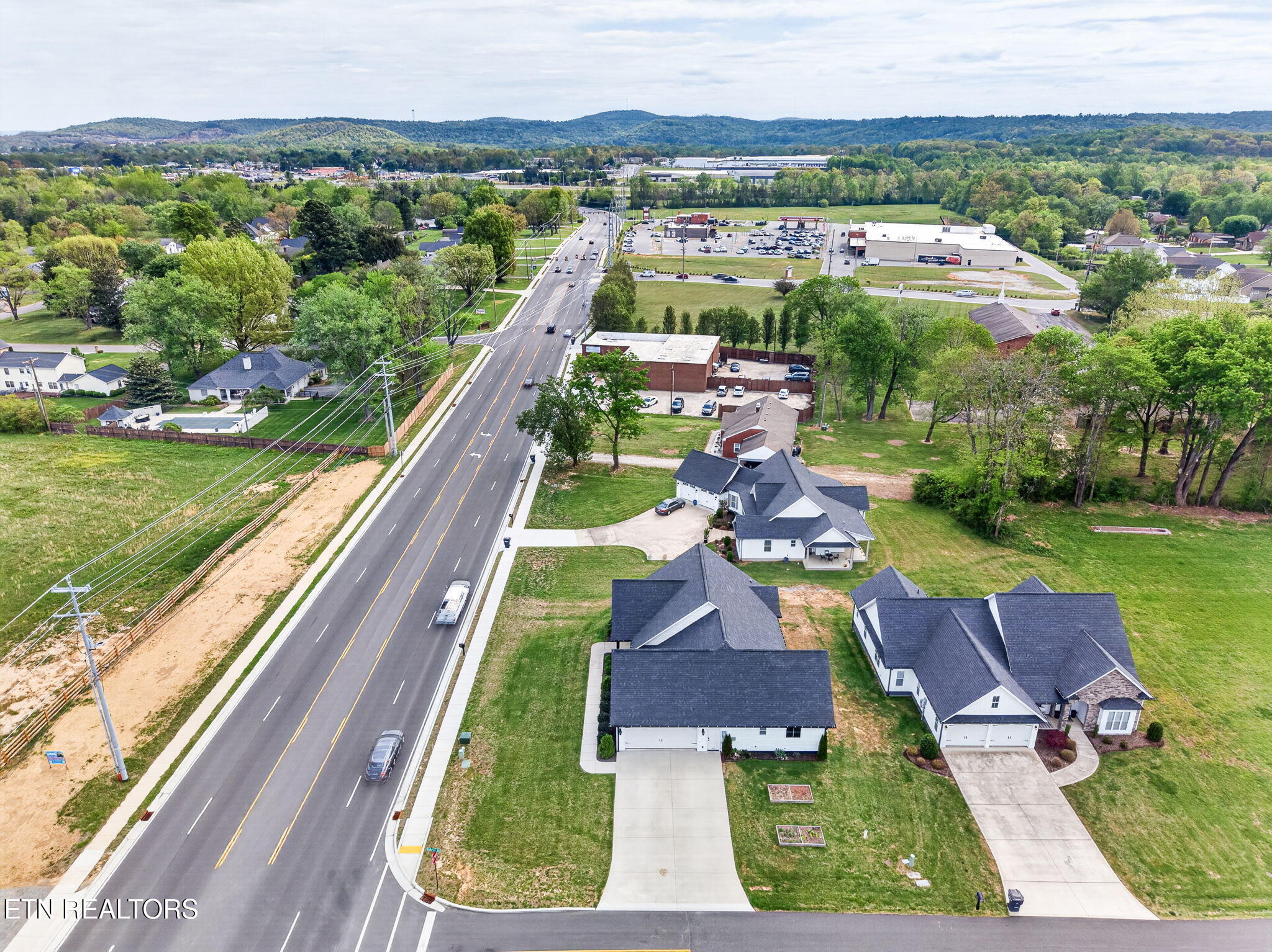 1415 E 10th Street Cookeville TN 38501
