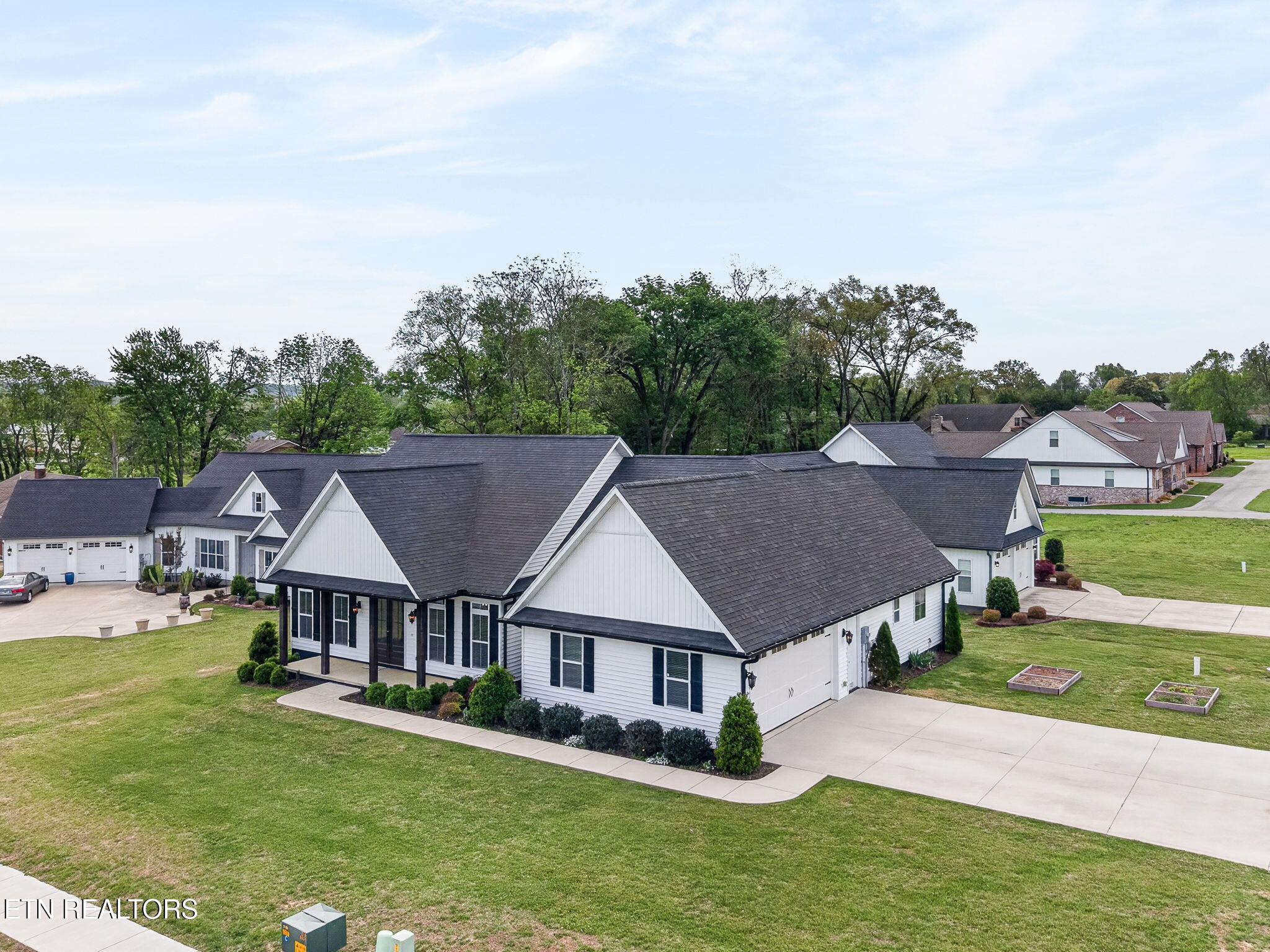 1415 E 10th Street Cookeville TN 38501