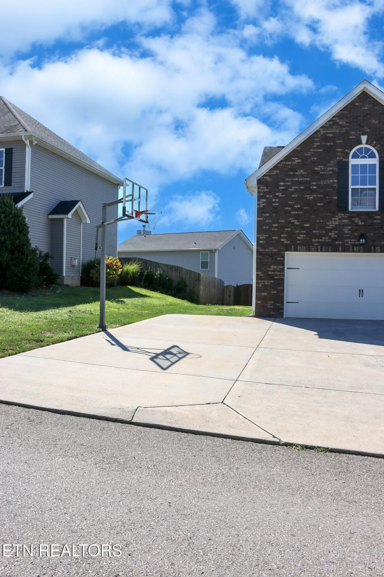 2851 Southwinds Circle Sevierville TN 37876