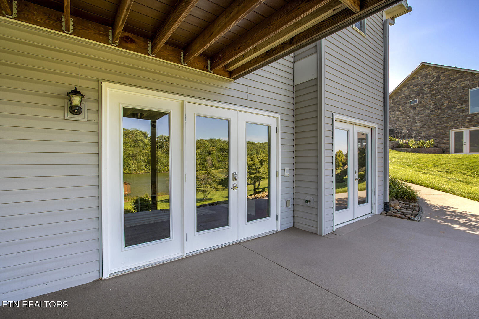 130 Oonoga Way Loudon TN 37774