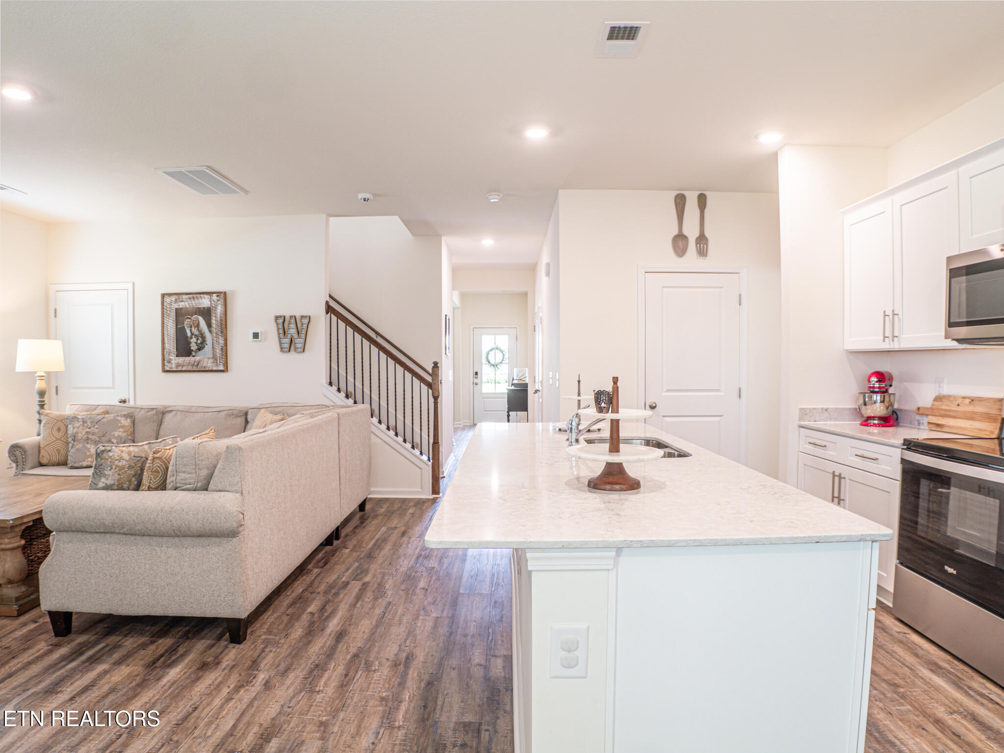 142 Thistle Drive Bluff City TN 37618