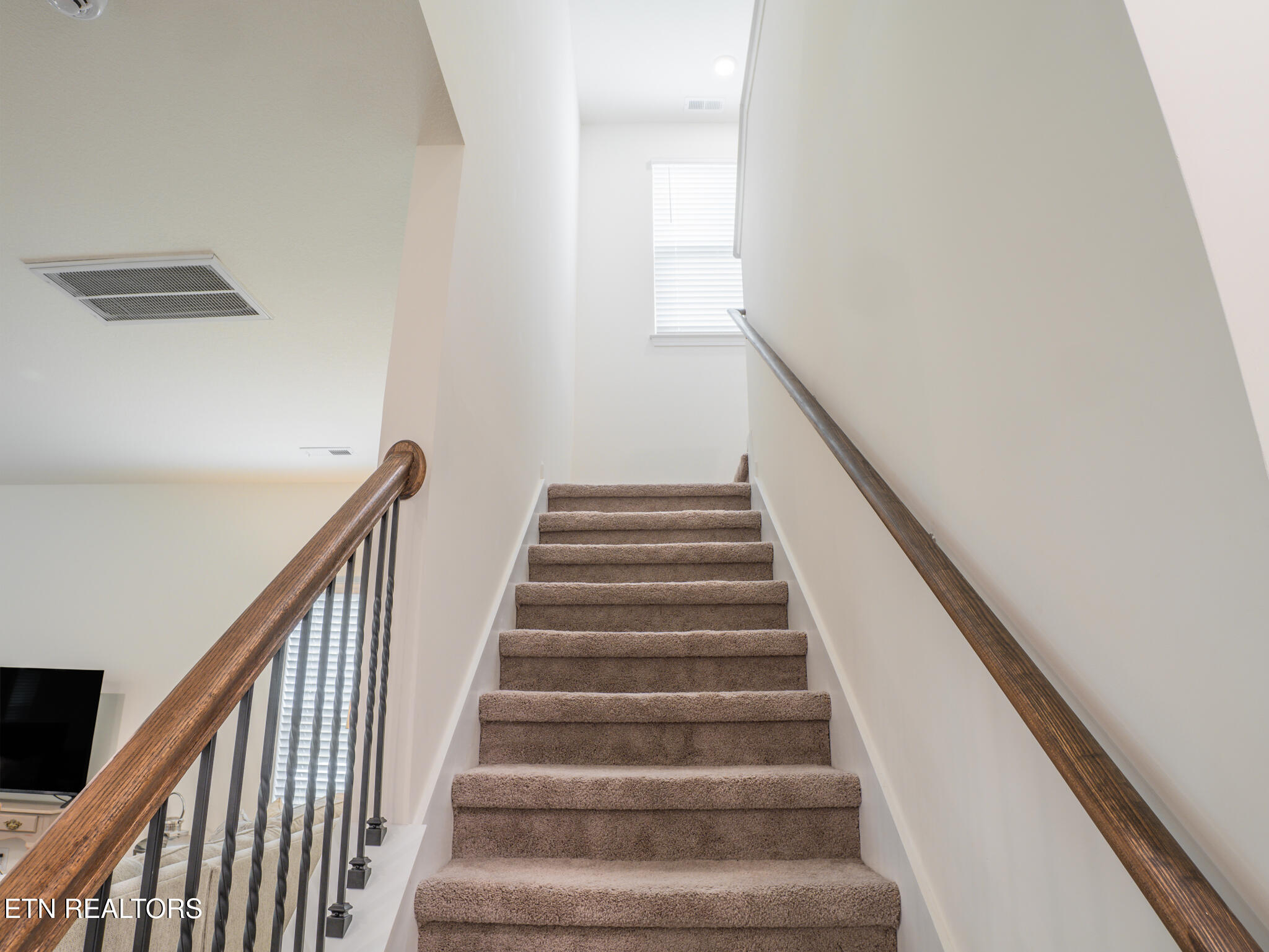 142 Thistle Drive Bluff City TN 37618