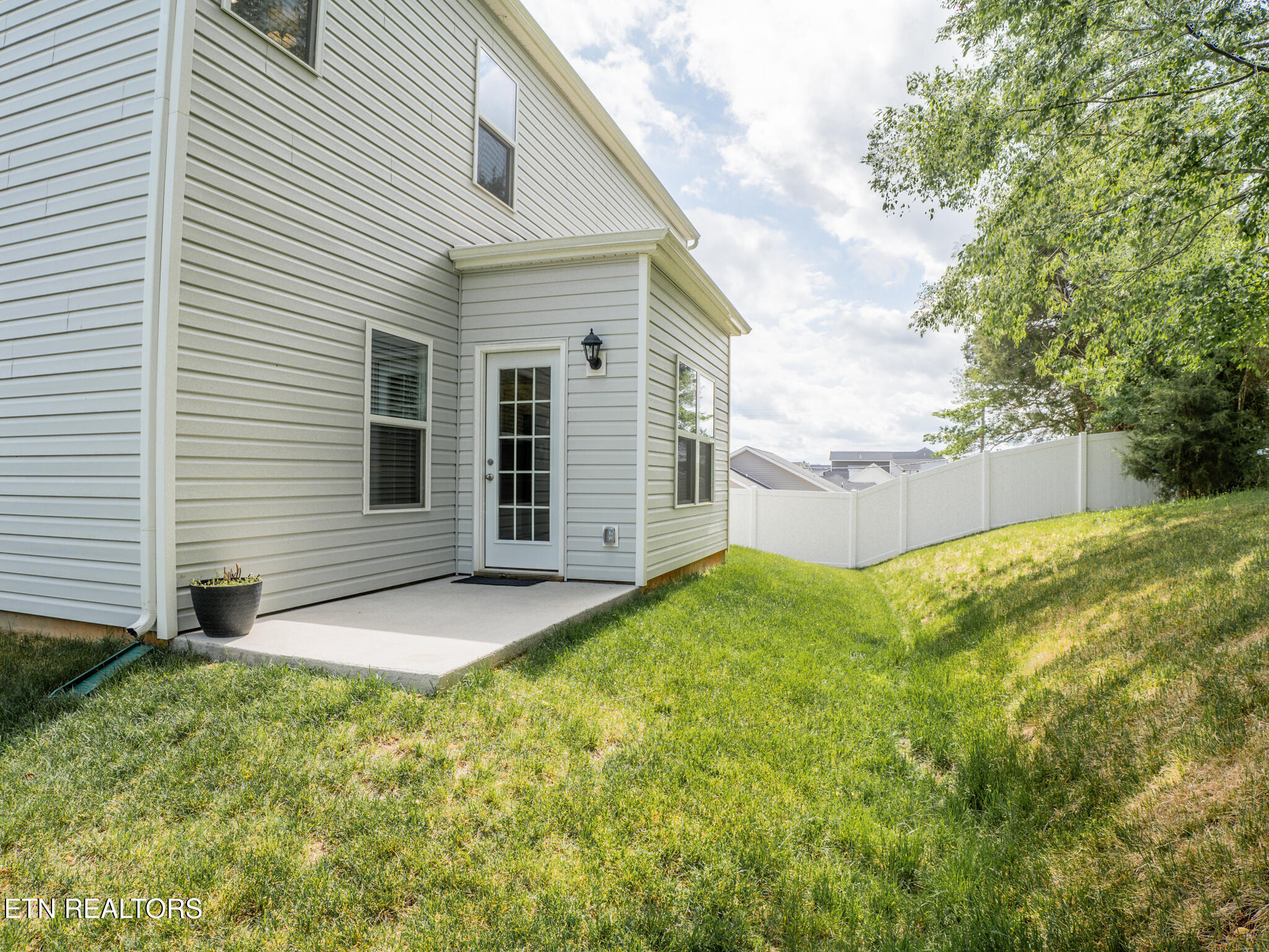 142 Thistle Drive Bluff City TN 37618