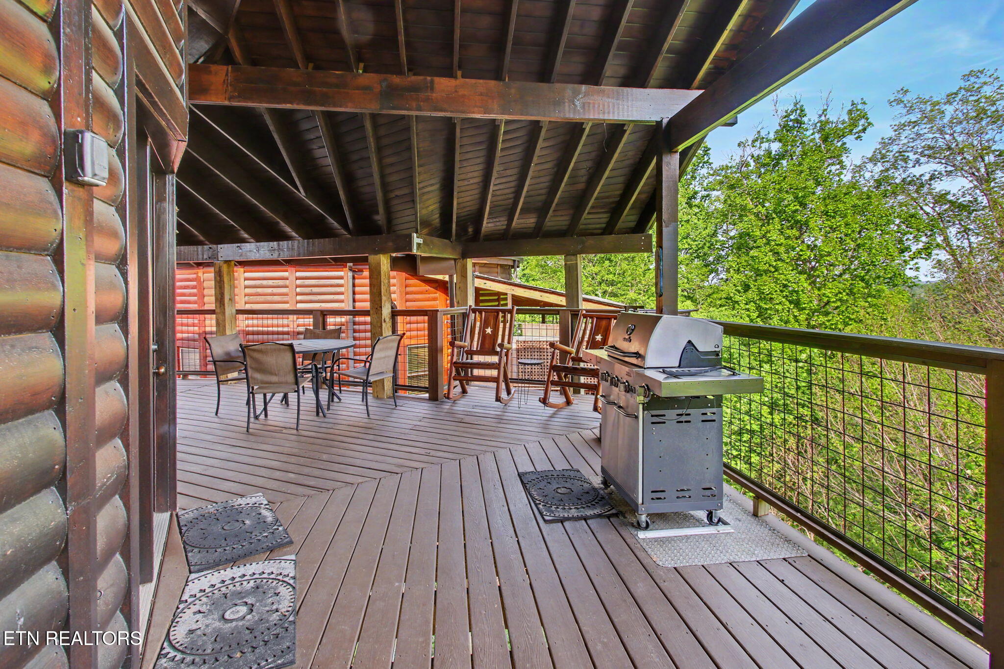 1086 Towering Oaks Drive Sevierville TN 37876