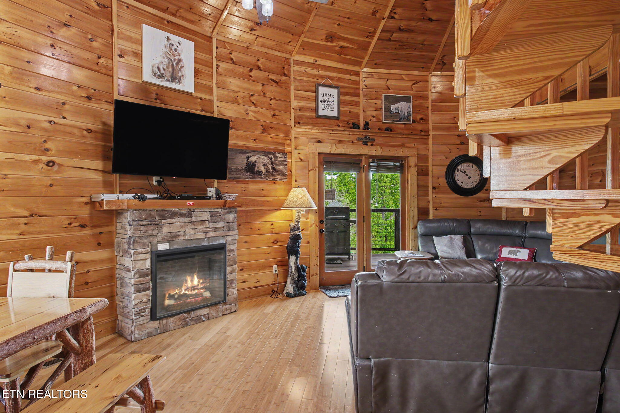 1086 Towering Oaks Drive Sevierville TN 37876