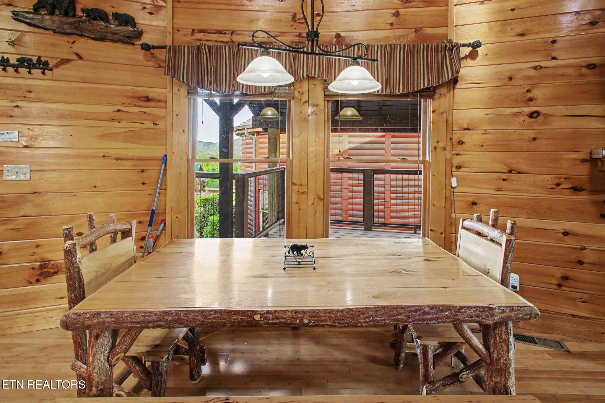 1086 Towering Oaks Drive Sevierville TN 37876