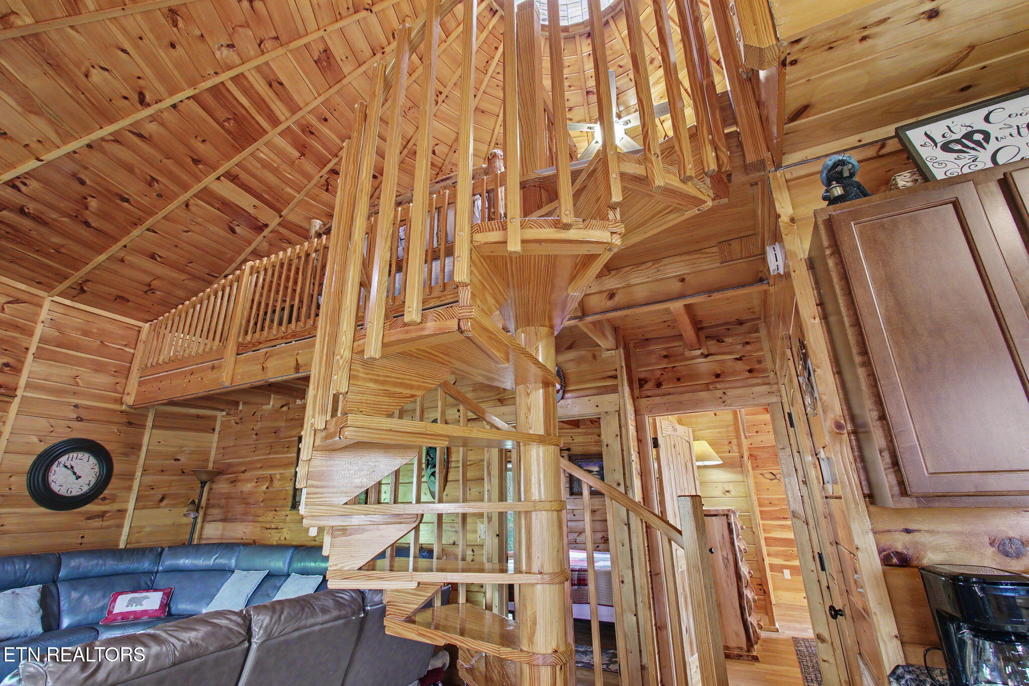 1086 Towering Oaks Drive Sevierville TN 37876