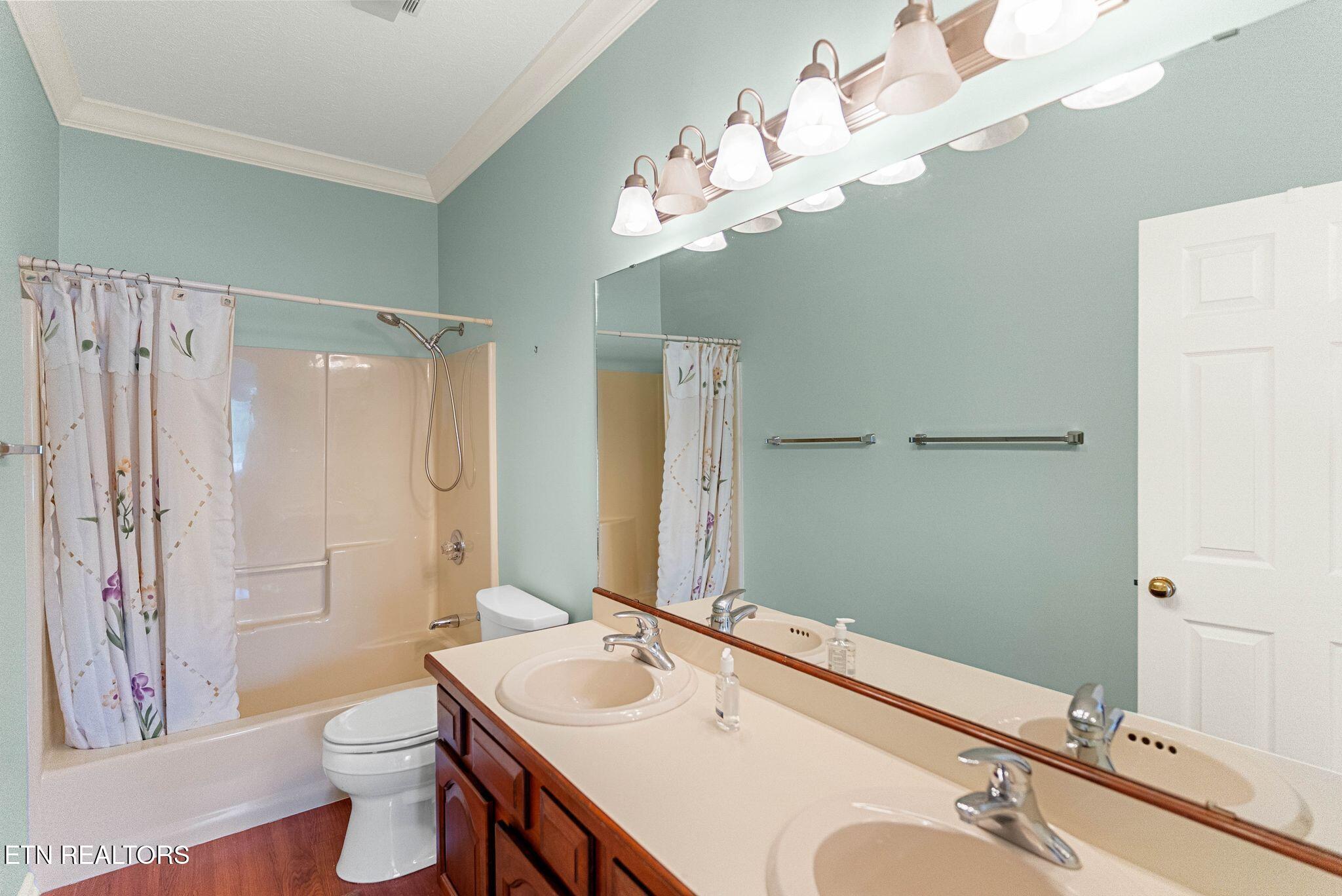 21 Rivers Court Oak Ridge TN 37830