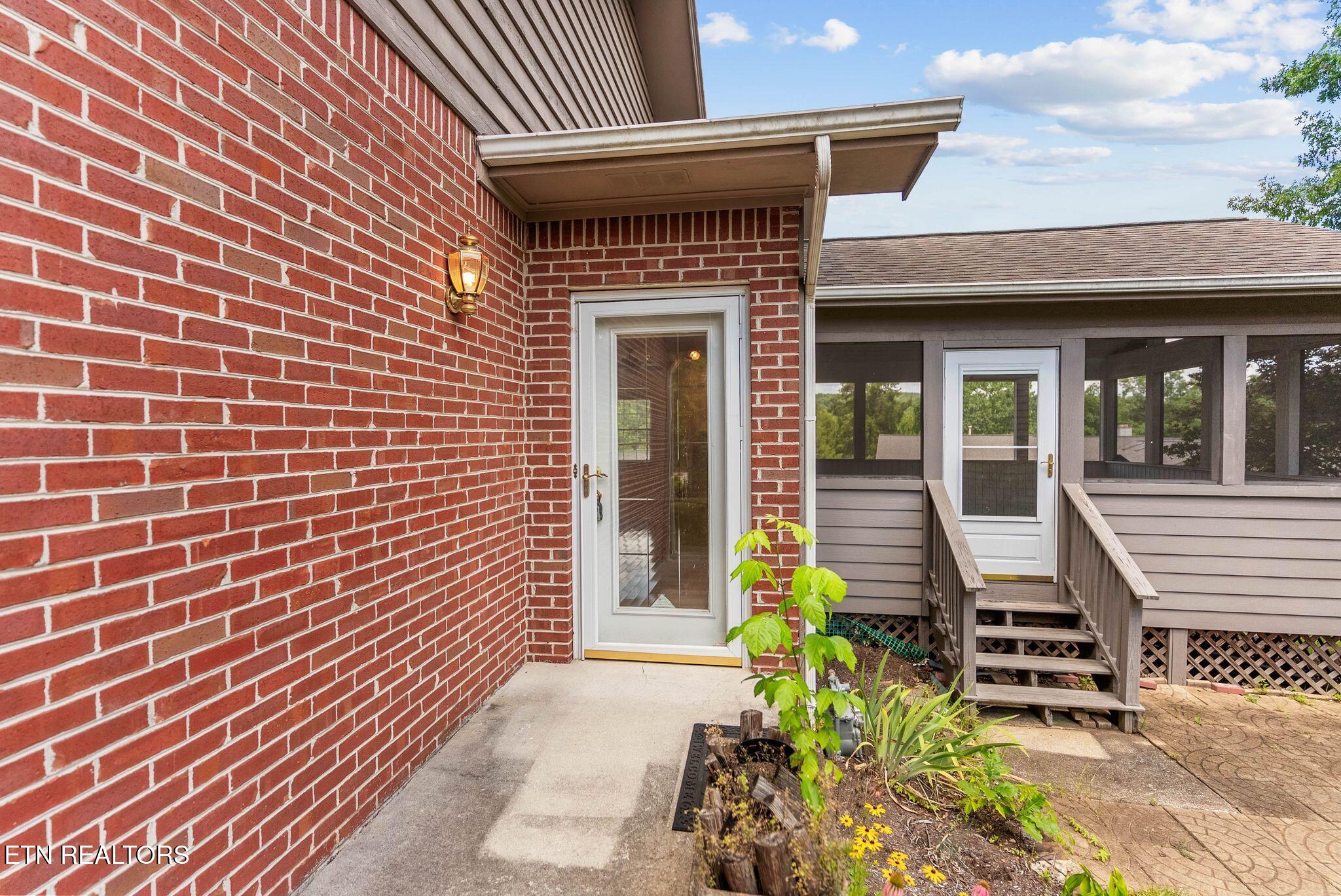 21 Rivers Court Oak Ridge TN 37830