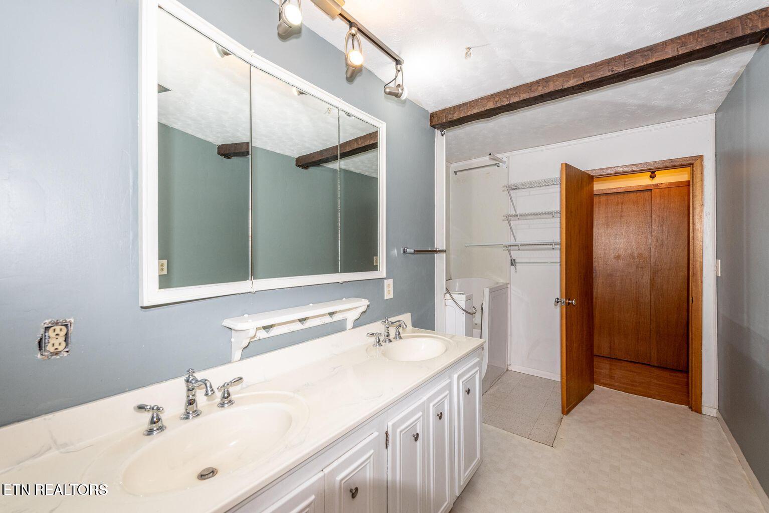 4321&4315 Old Niles Ferry Road Maryville TN 37801