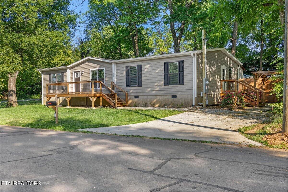 403 W Bank Street Athens TN 37303