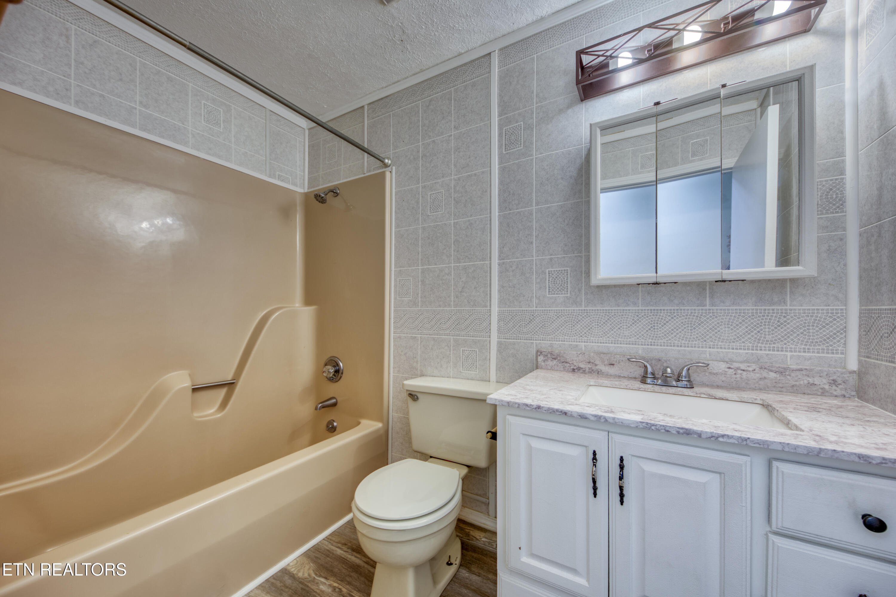 1116 Middle Ridge Road Sevierville TN 37862