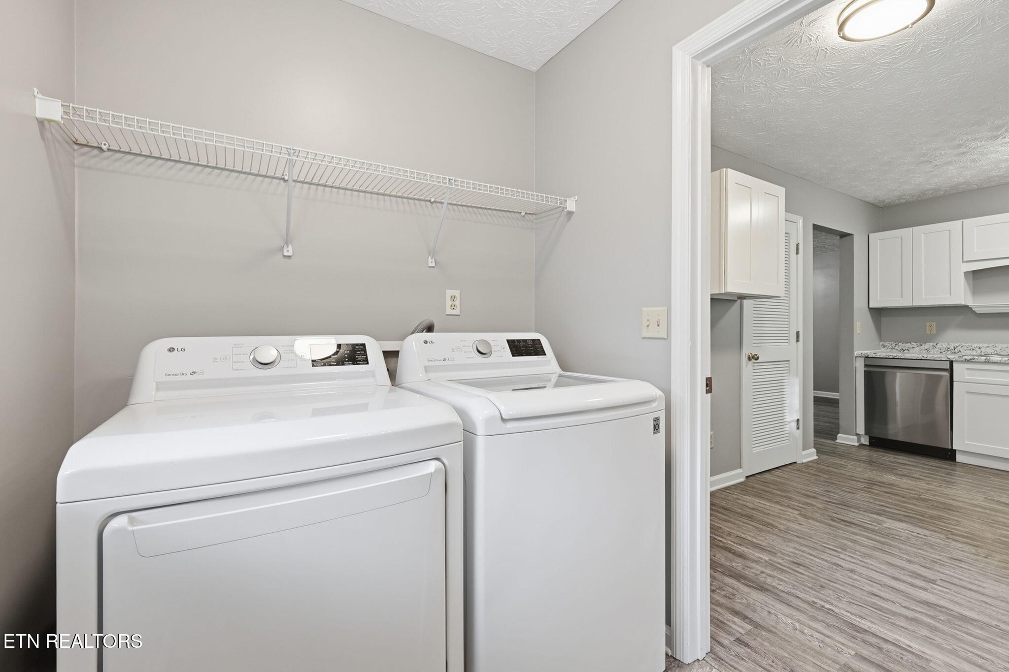 5516 W Emory Road Powell TN 37849