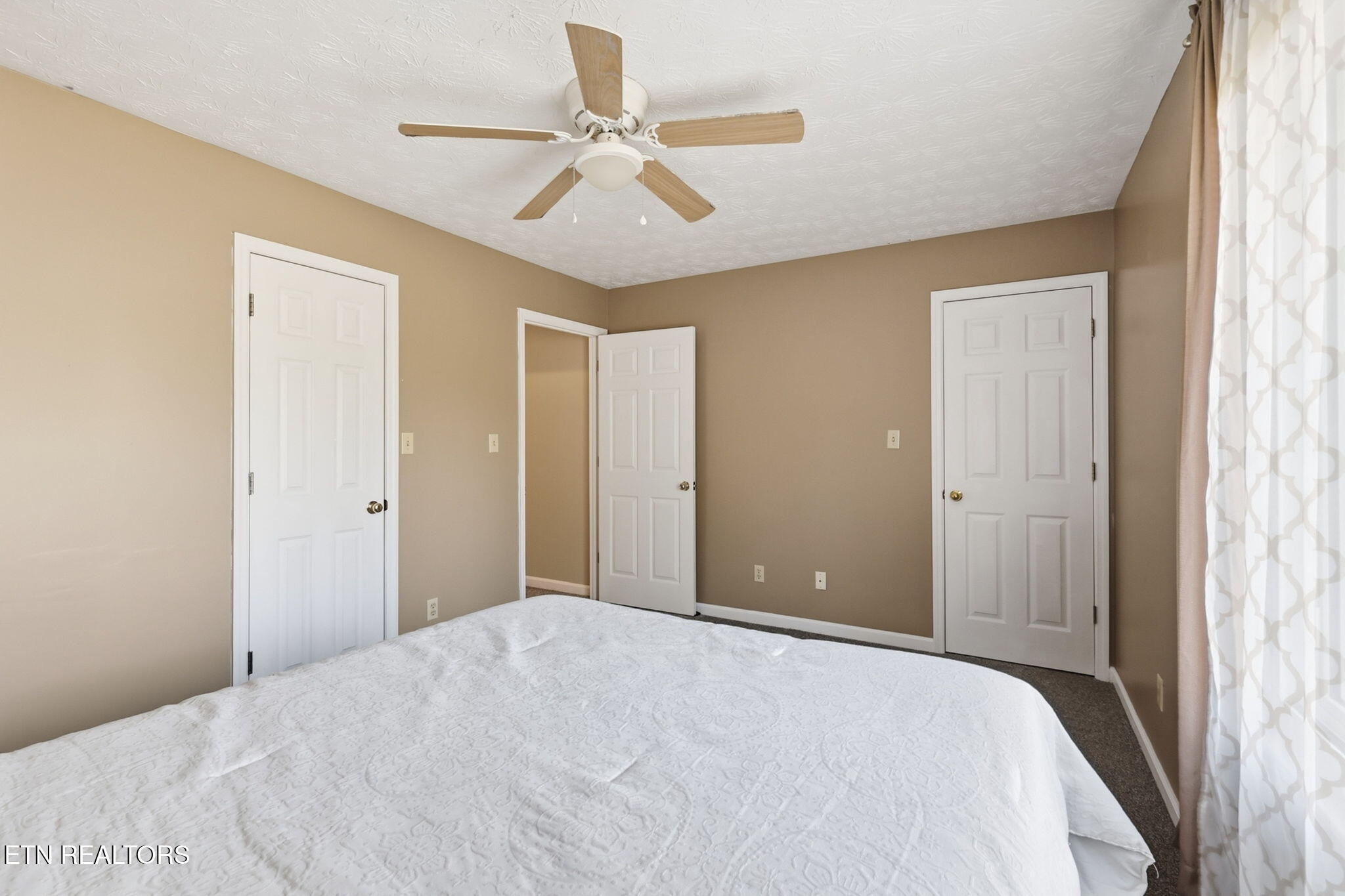 5516 W Emory Road Powell TN 37849
