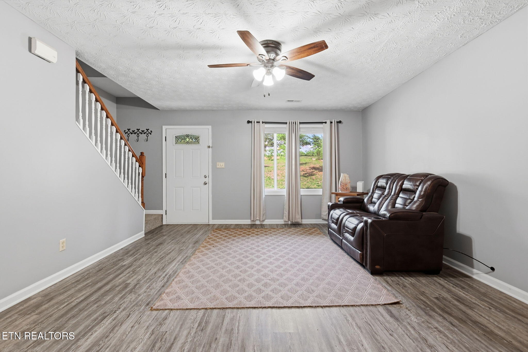 5516 W Emory Road Powell TN 37849