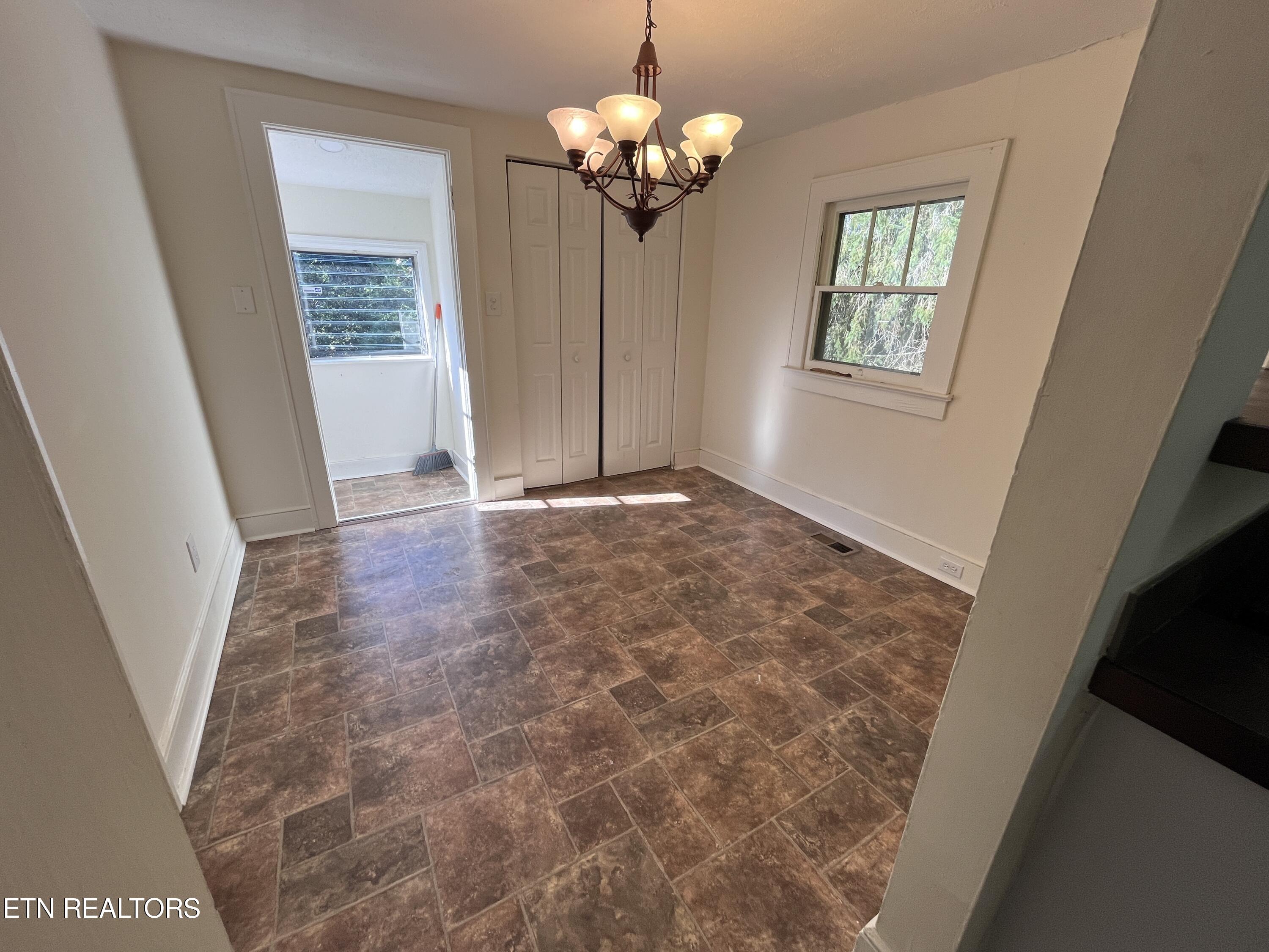 5845 Grove Drive Knoxville TN 37918