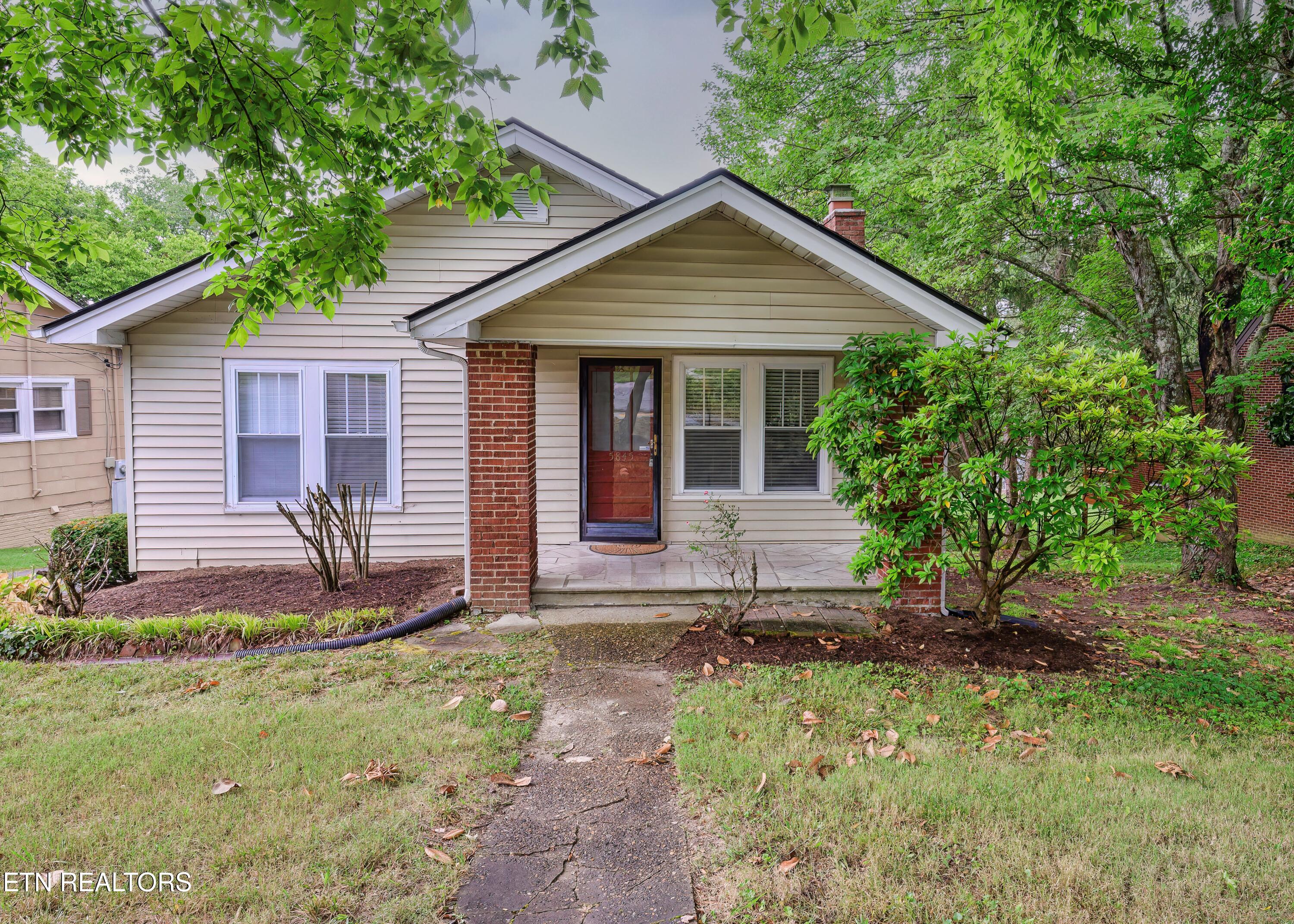 5845 Grove Drive Knoxville TN 37918