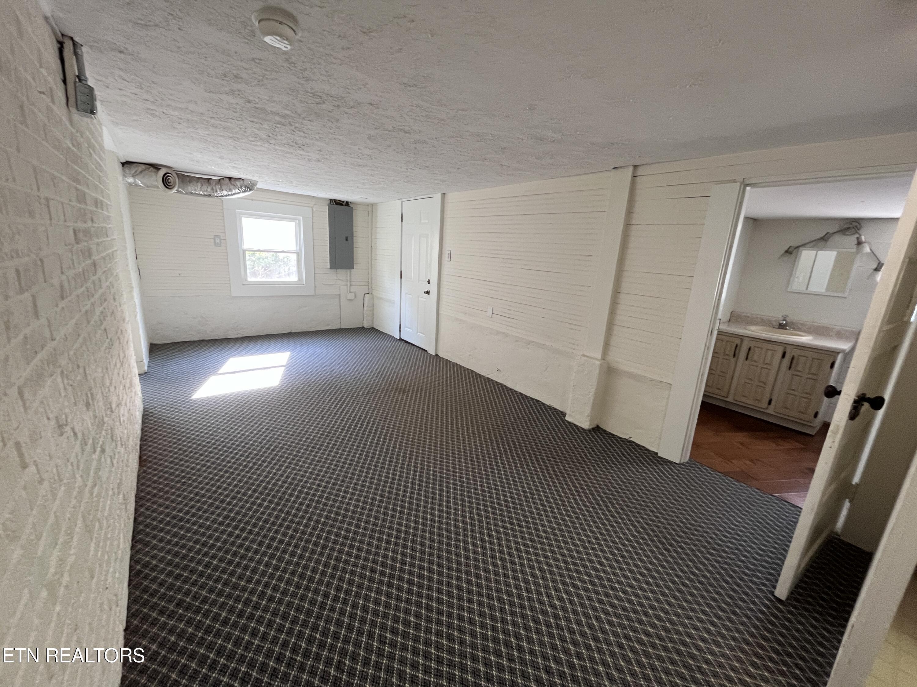 5845 Grove Drive Knoxville TN 37918