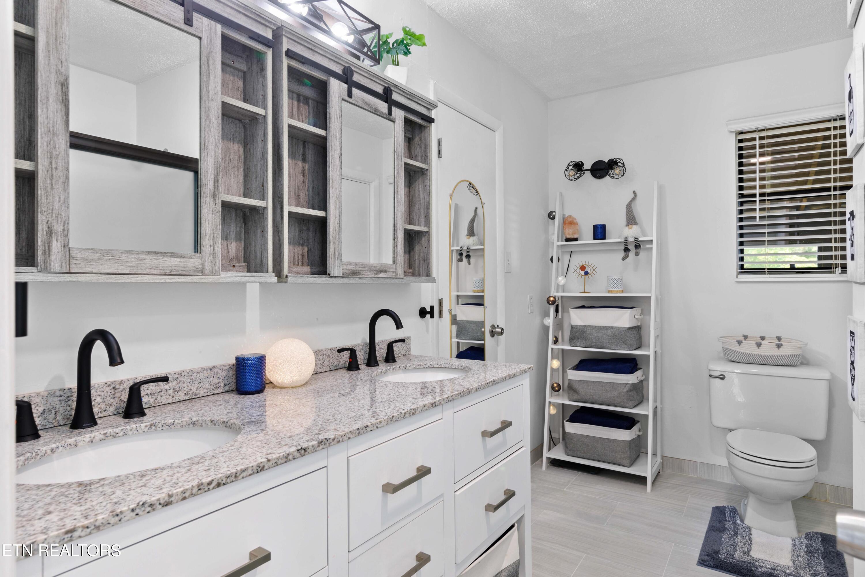 8620 Royal Oaks Drive Knoxville TN 37931