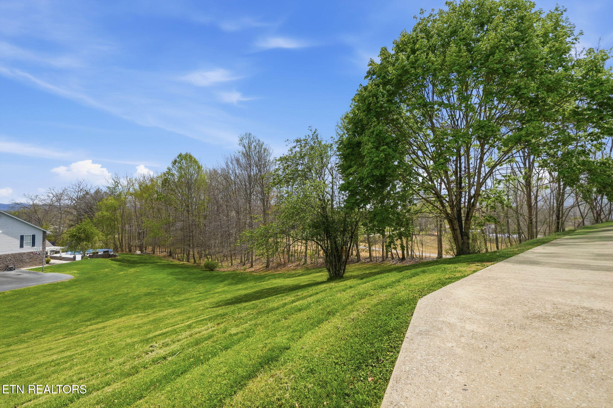 191 Ashley Lane Oneida TN 37841