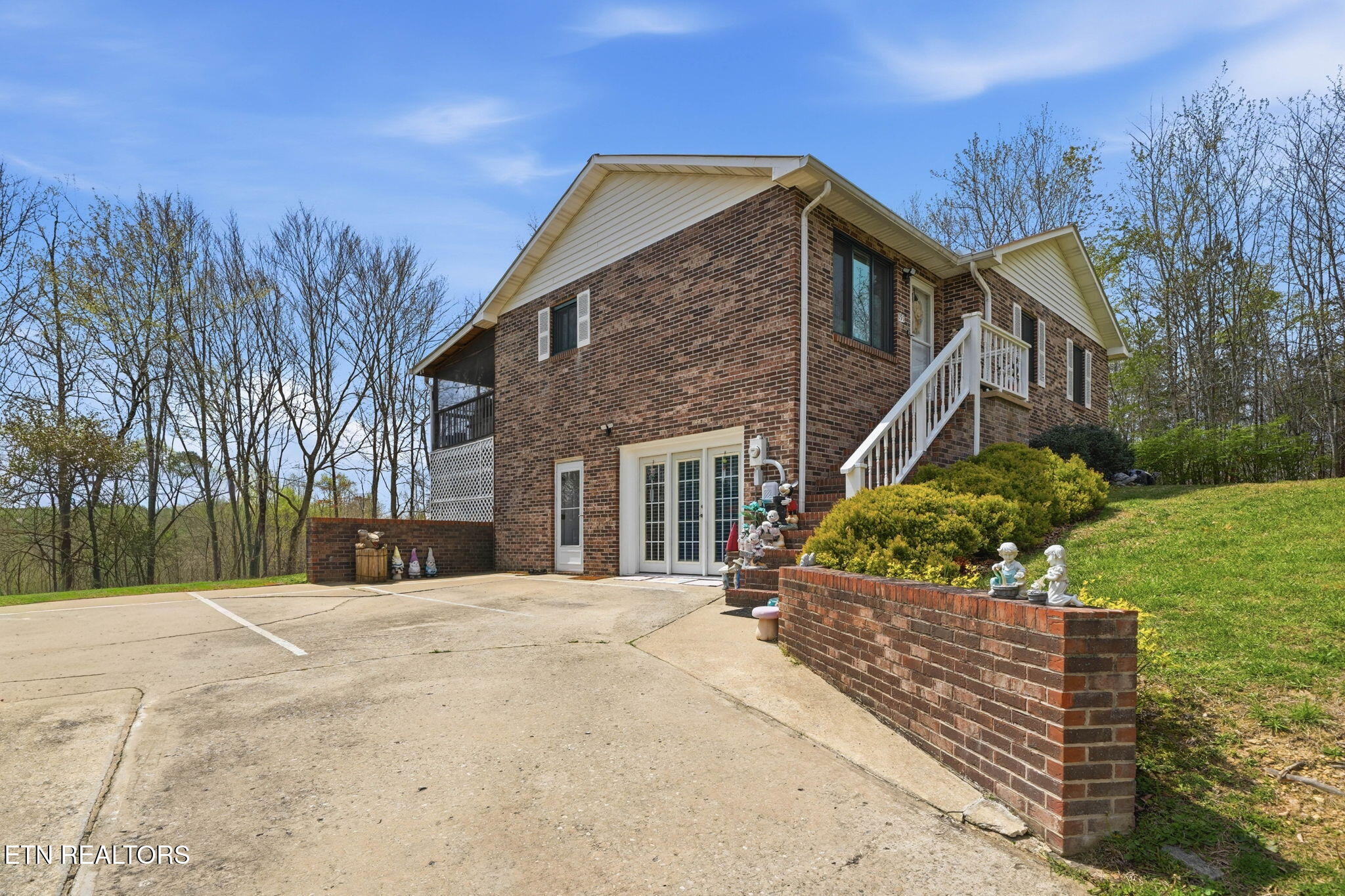 191 Ashley Lane Oneida TN 37841