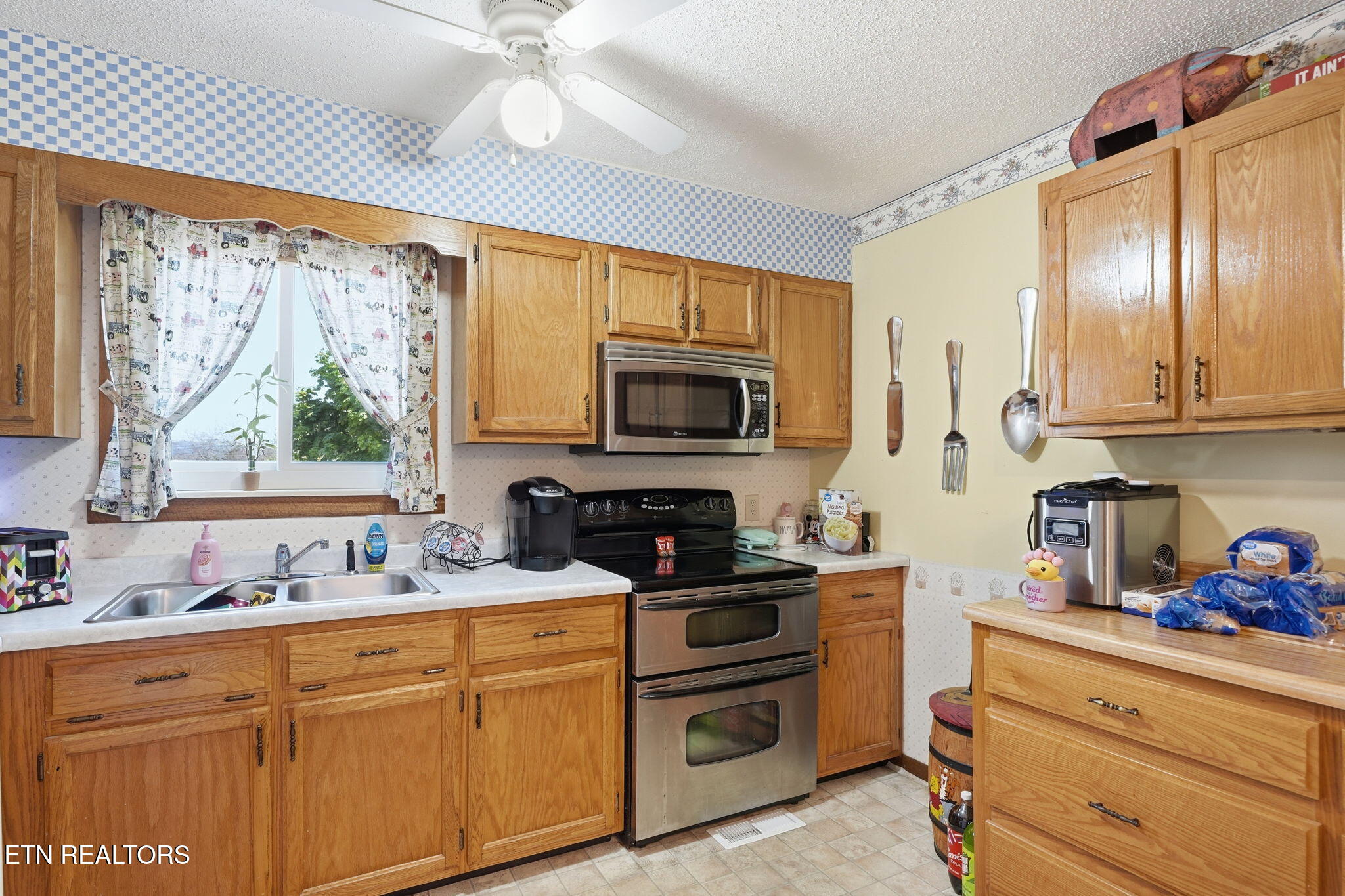 191 Ashley Lane Oneida TN 37841