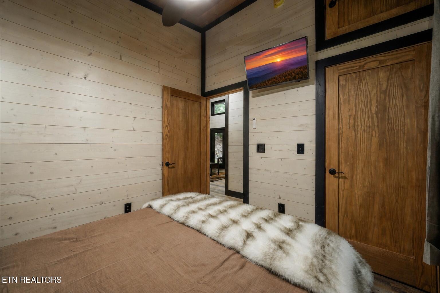 2036 Ridge Road Pigeon Forge TN 37863