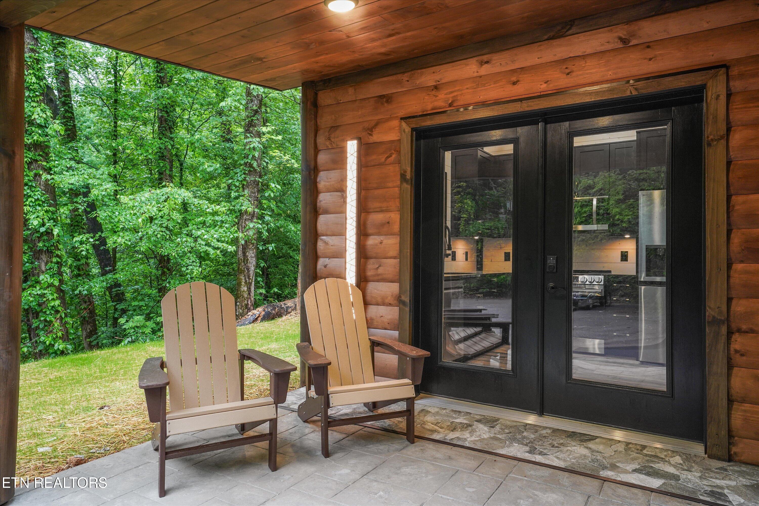 2036 Ridge Road Pigeon Forge TN 37863