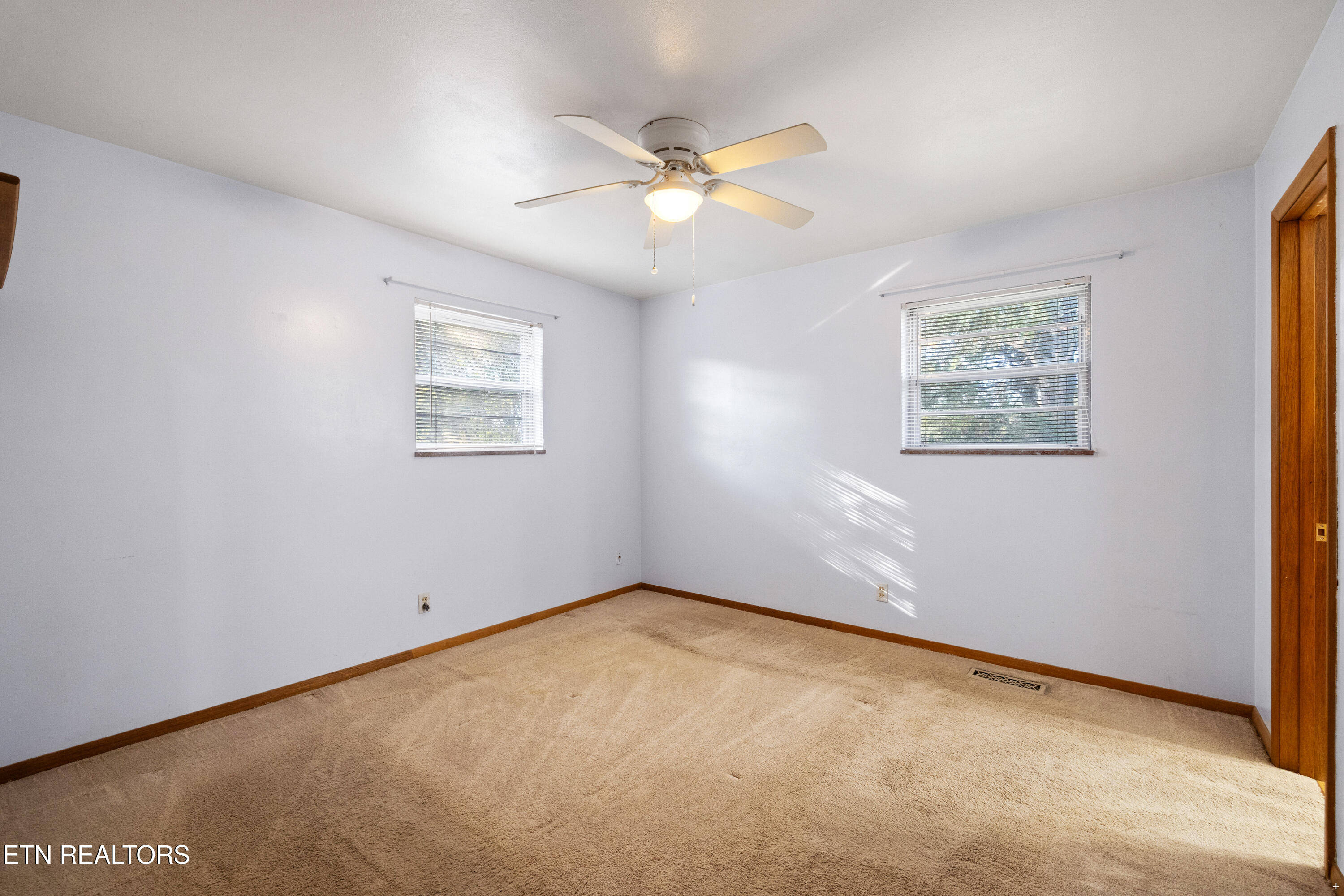 5541 Stoneleigh Road Knoxville TN 37912