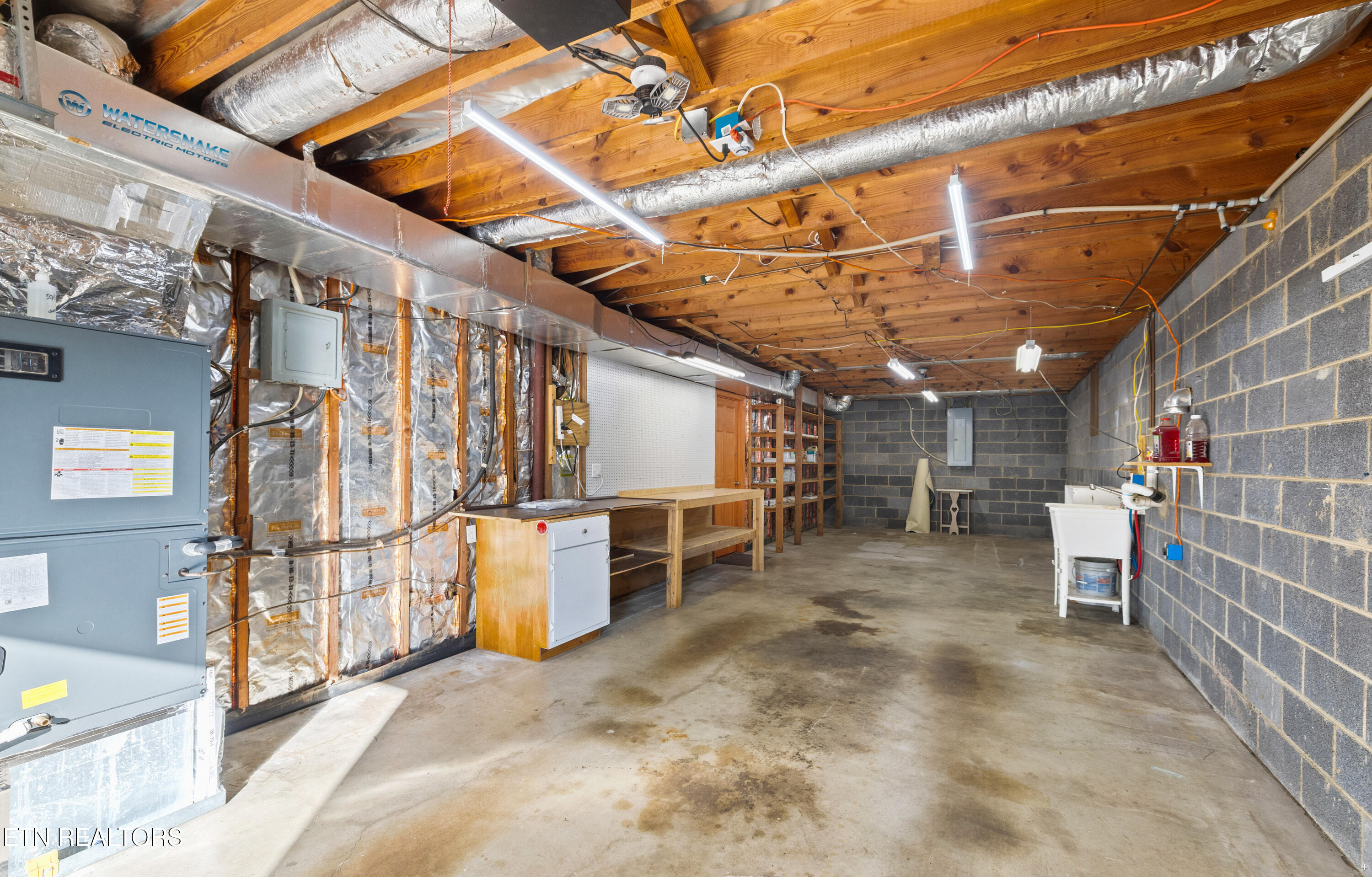 5541 Stoneleigh Road Knoxville TN 37912