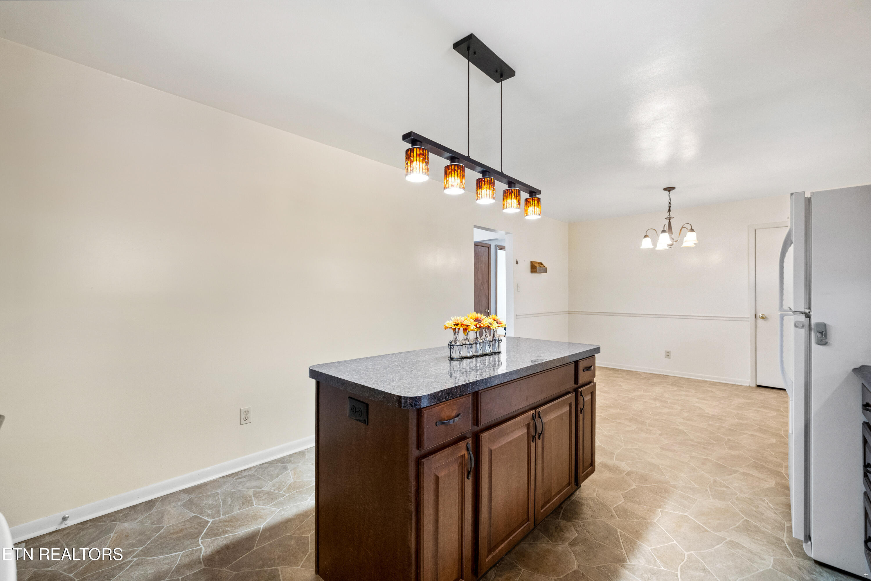 5541 Stoneleigh Road Knoxville TN 37912