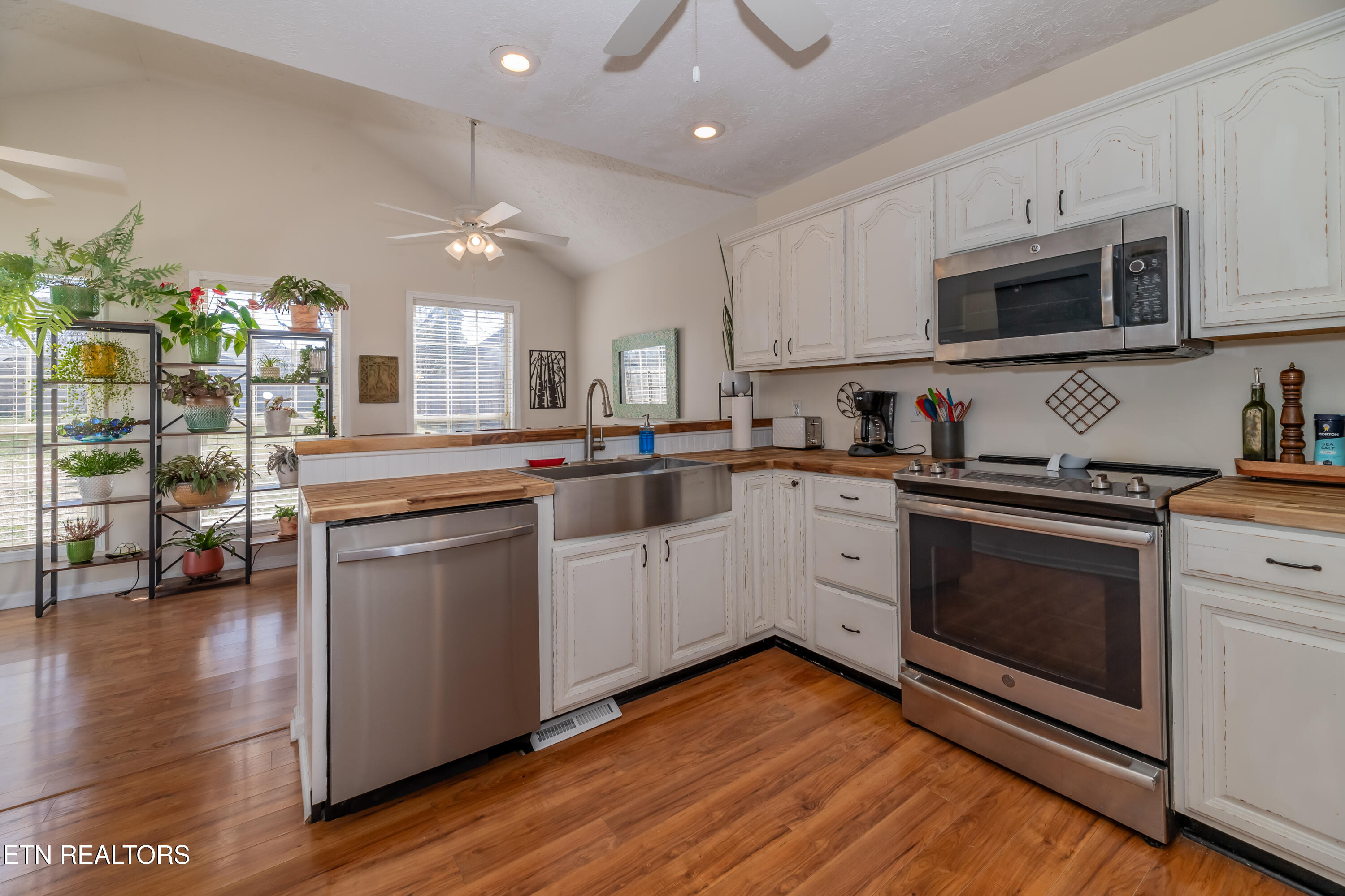 1932 Seymour Avenue Knoxville TN 37917