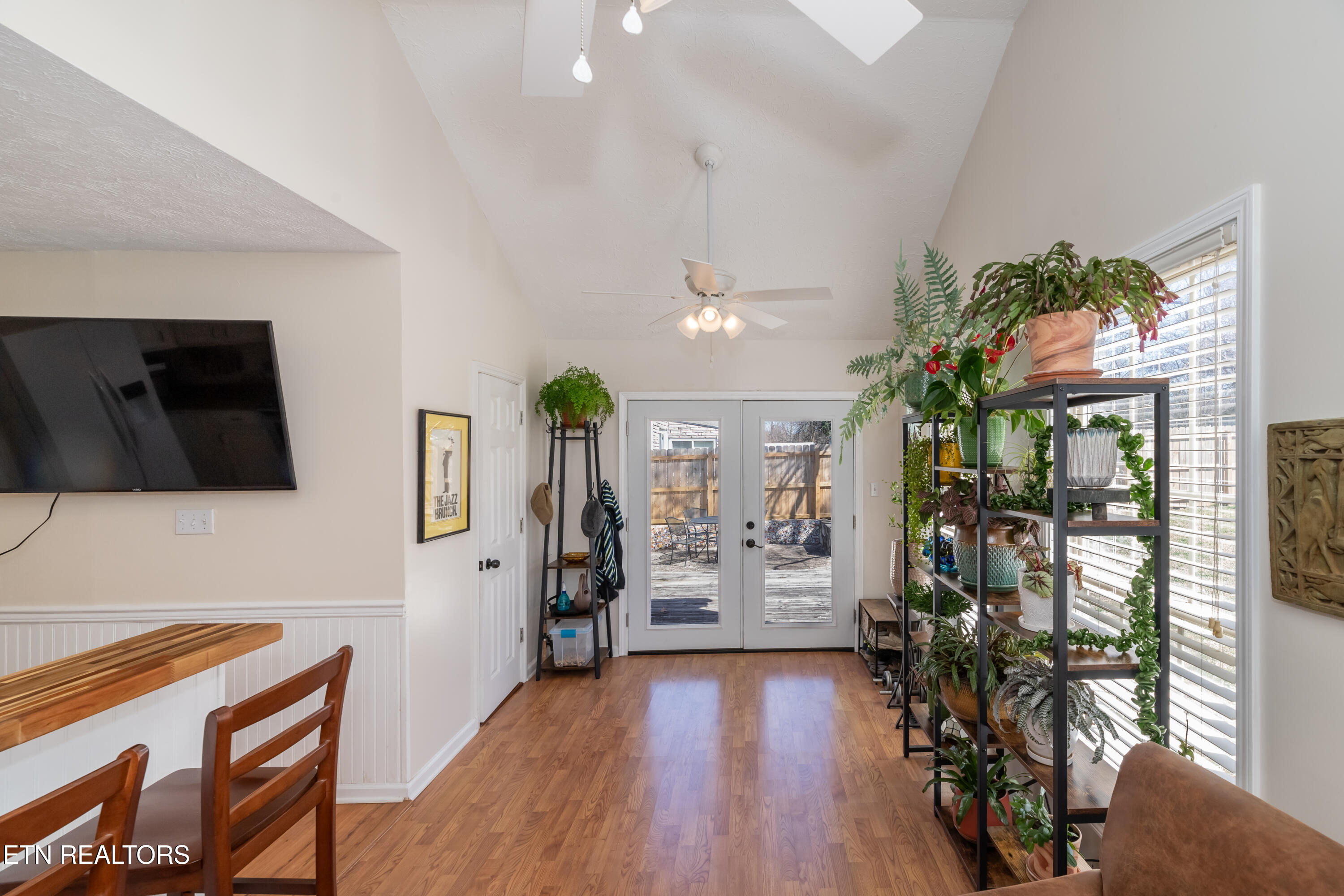 1932 Seymour Avenue Knoxville TN 37917