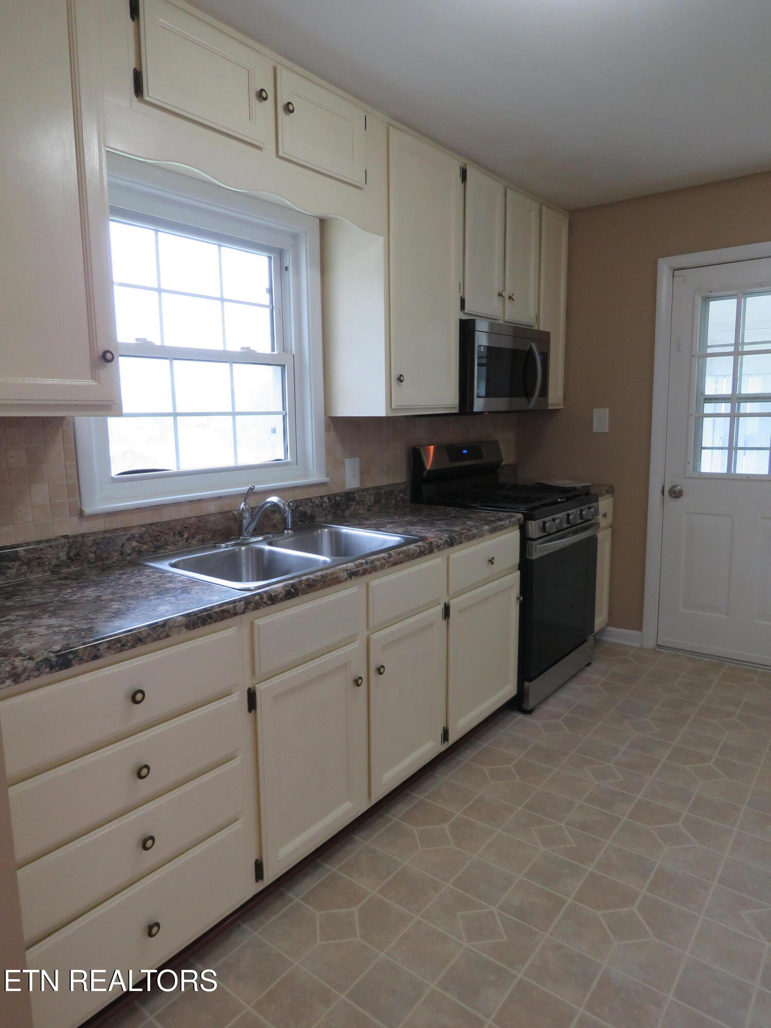101 W Sheridan Place Oak Ridge TN 37830