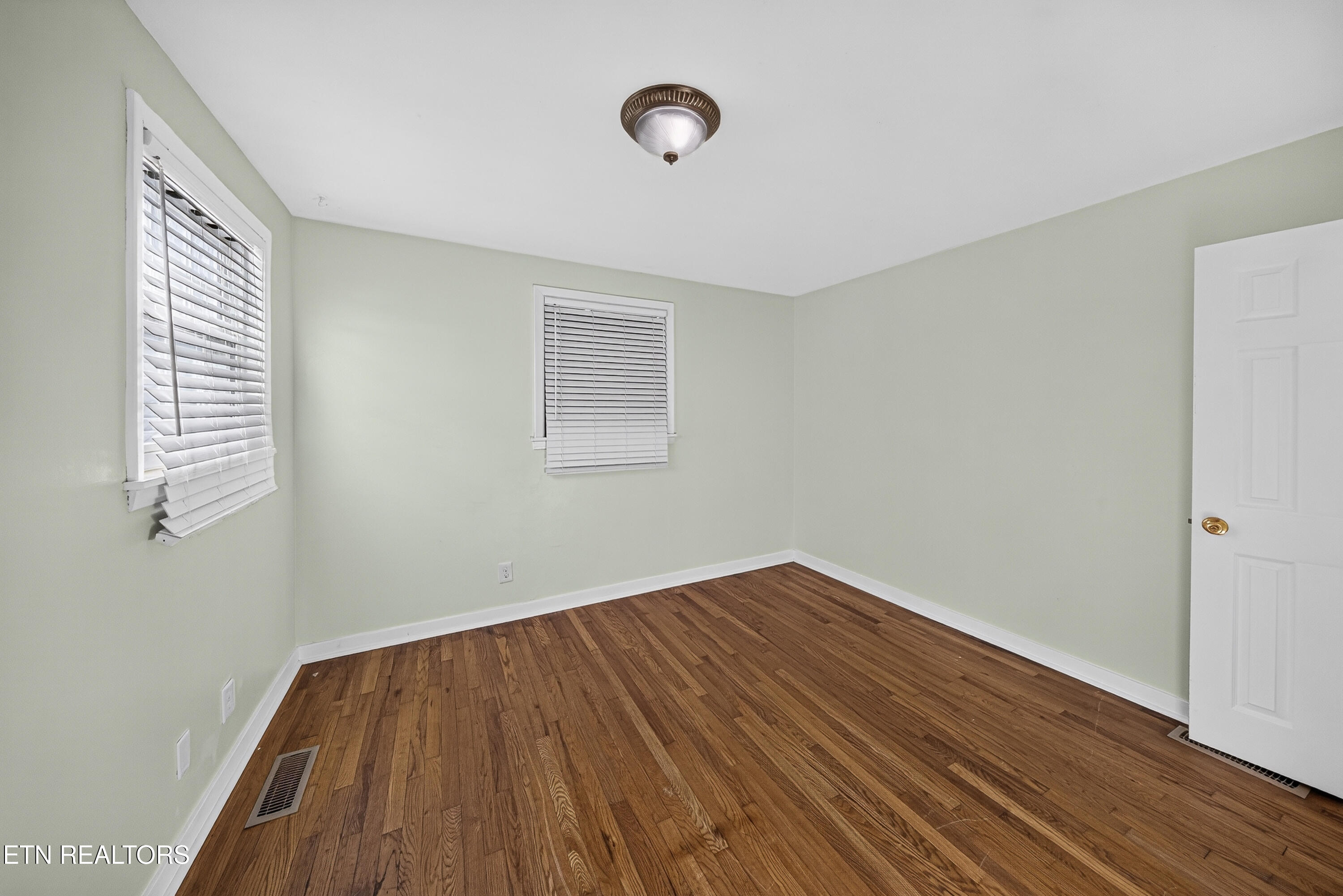 1133 Hiawassee Avenue Knoxville TN 37917