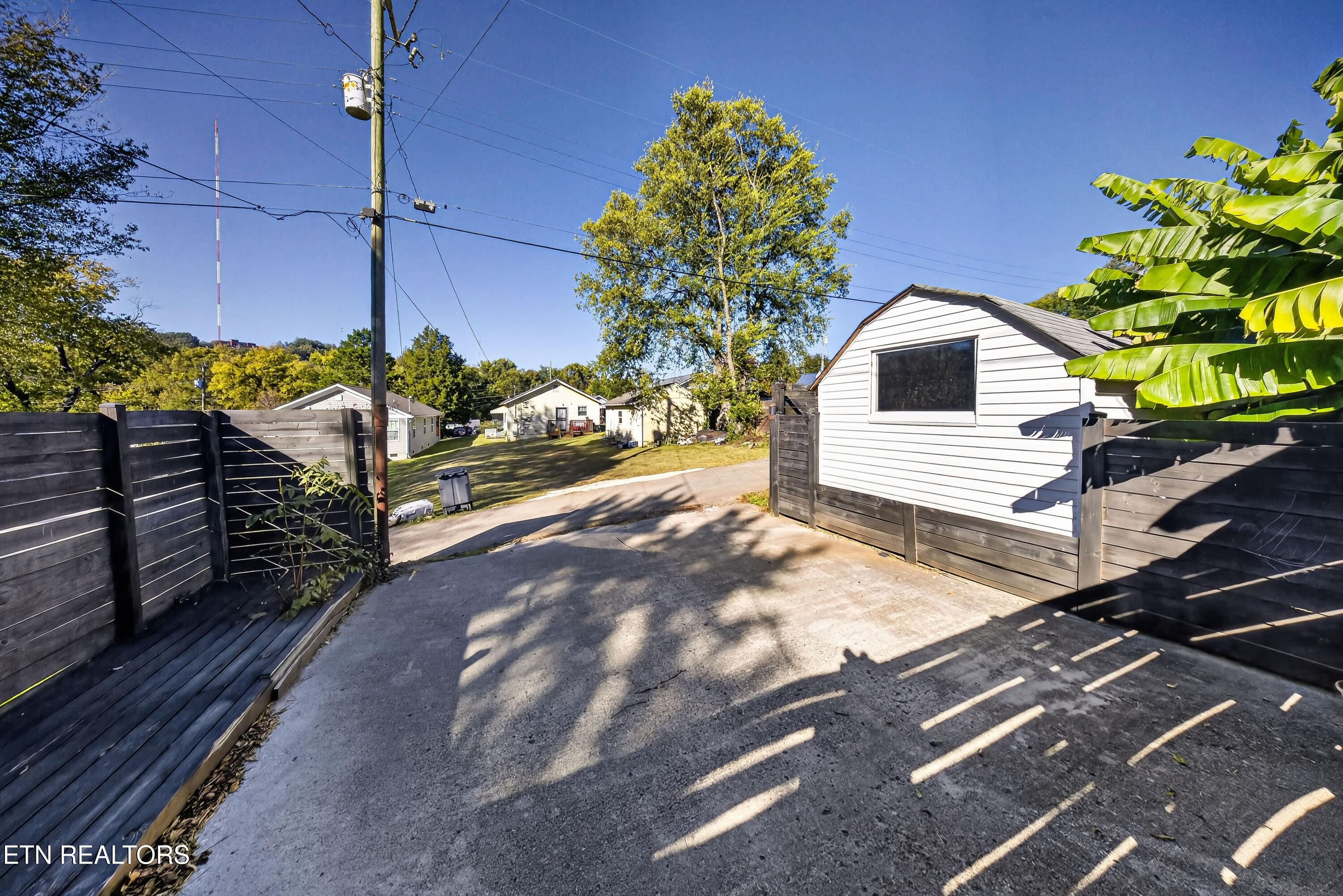 1133 Hiawassee Avenue Knoxville TN 37917