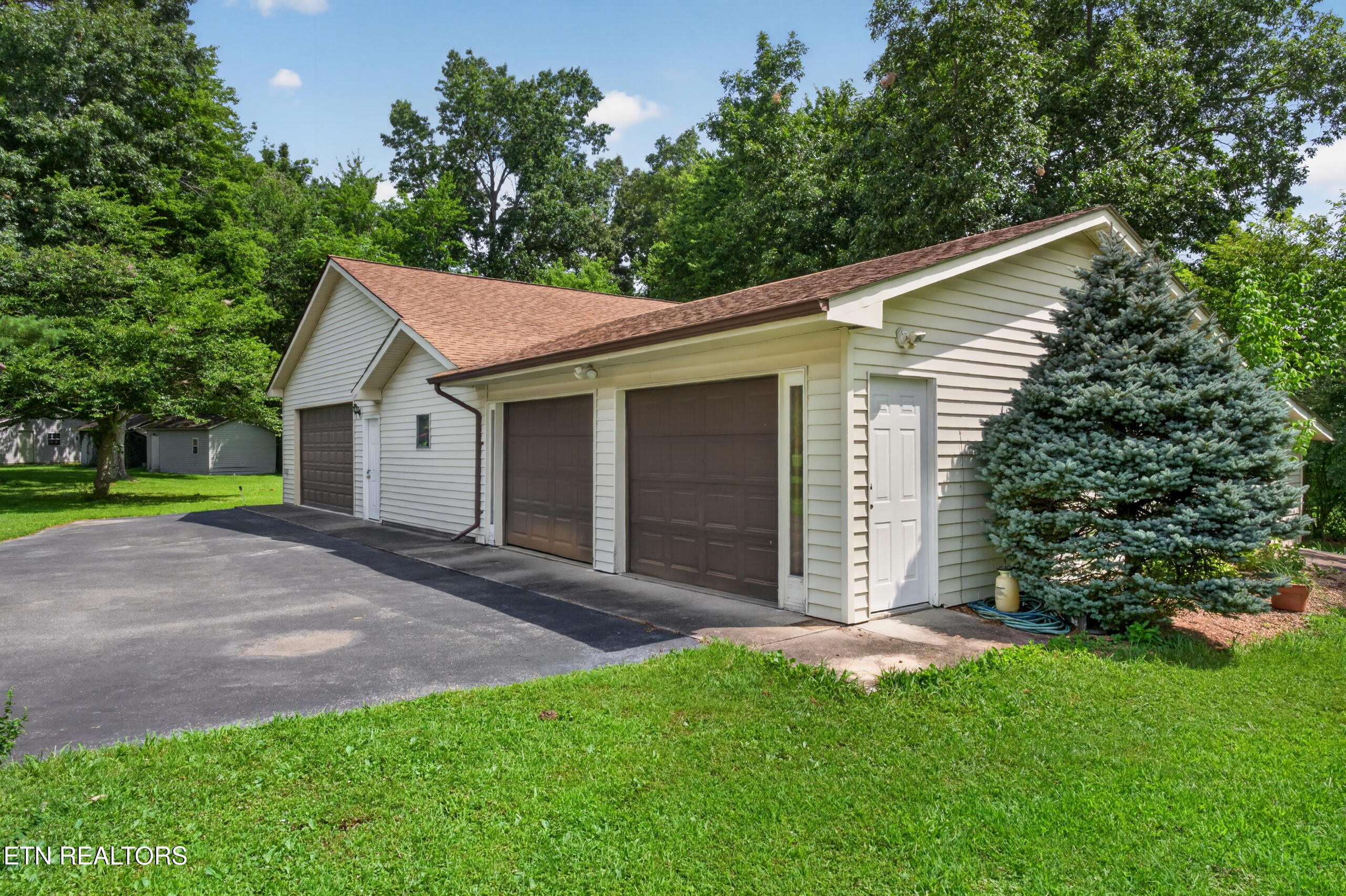 705 Highland Drive Crossville TN 38572