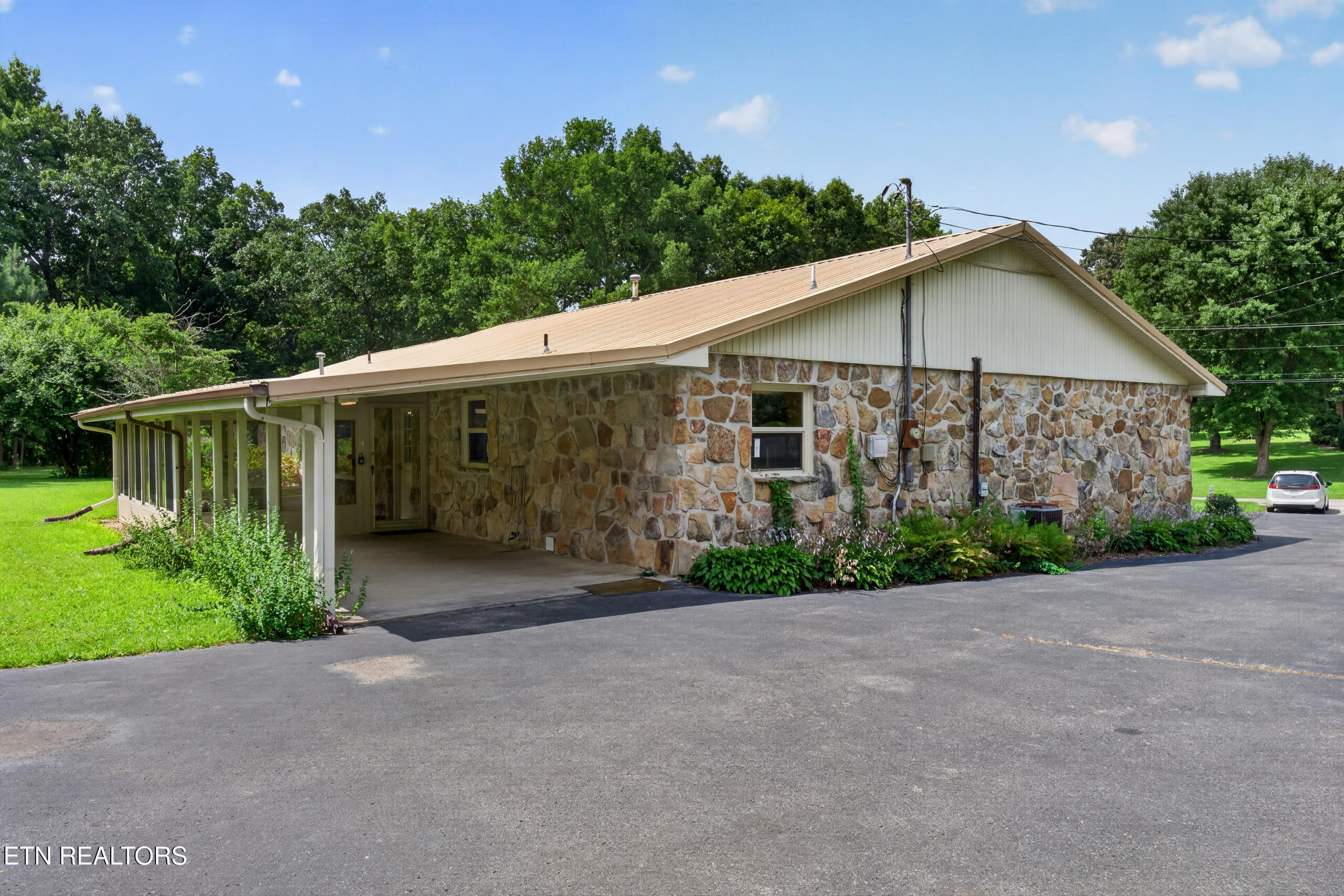 705 Highland Drive Crossville TN 38572