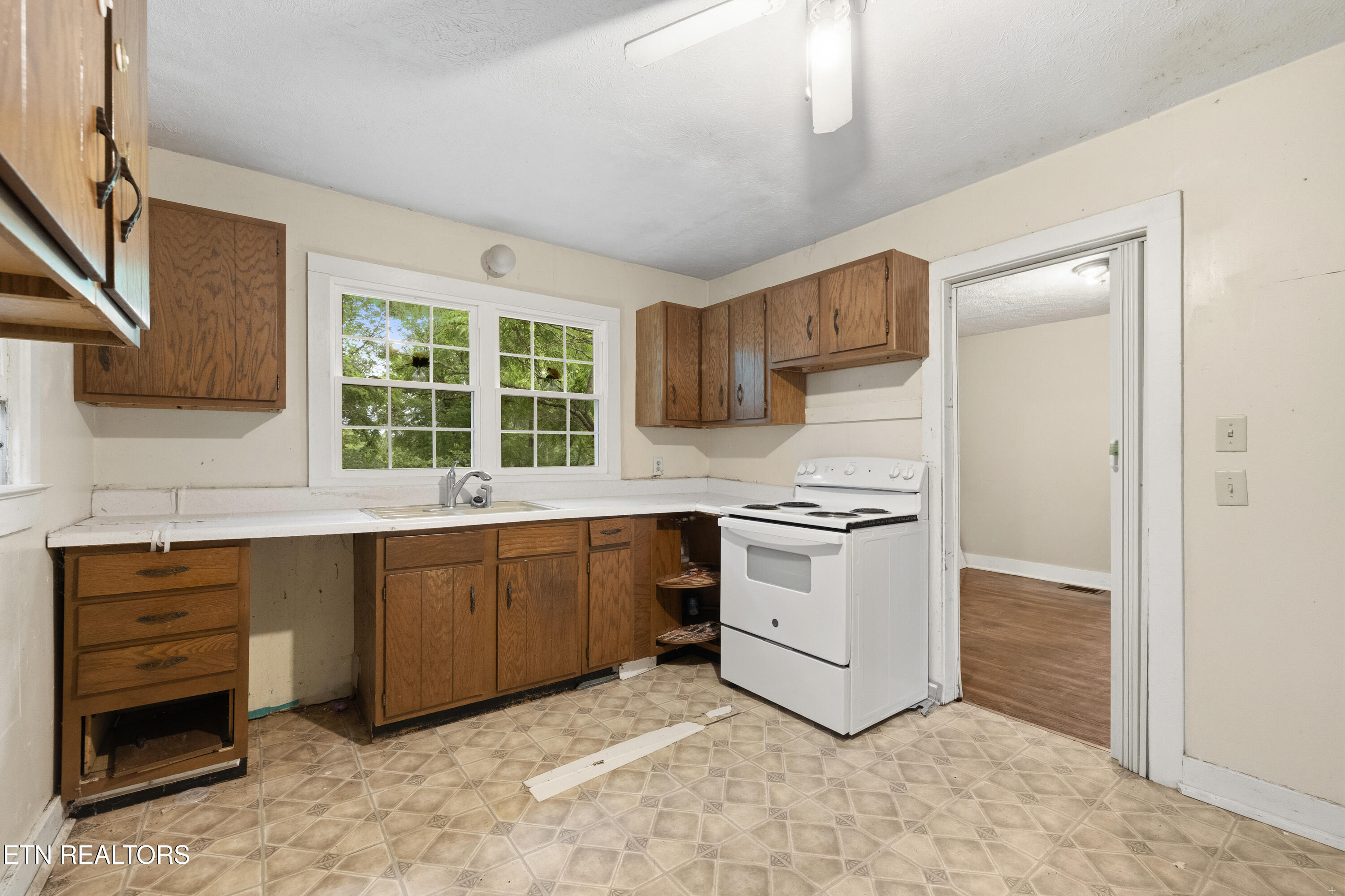713 Rutledge Avenue Morristown TN 37813