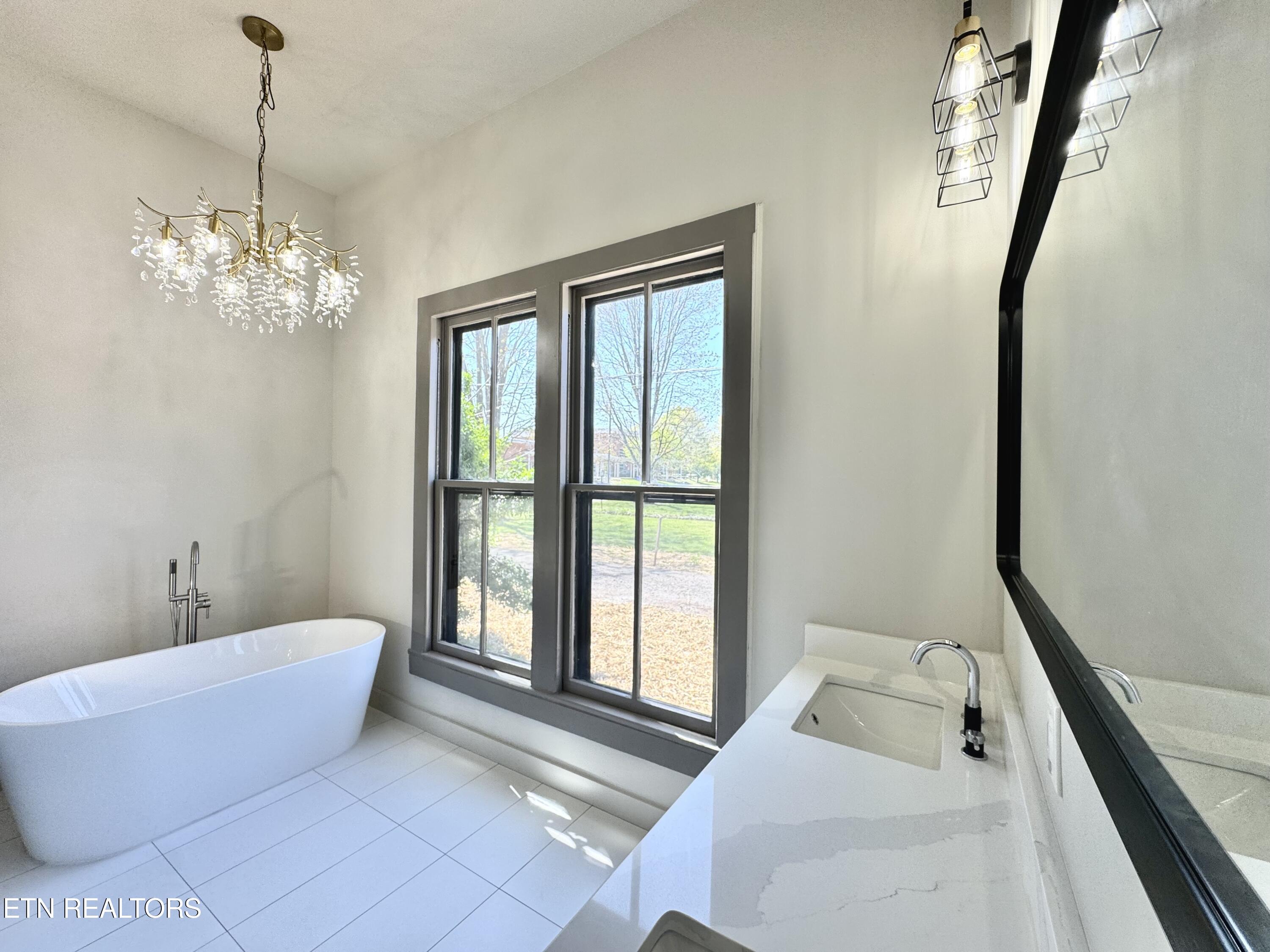 304 Broad Street Sweetwater TN 37874