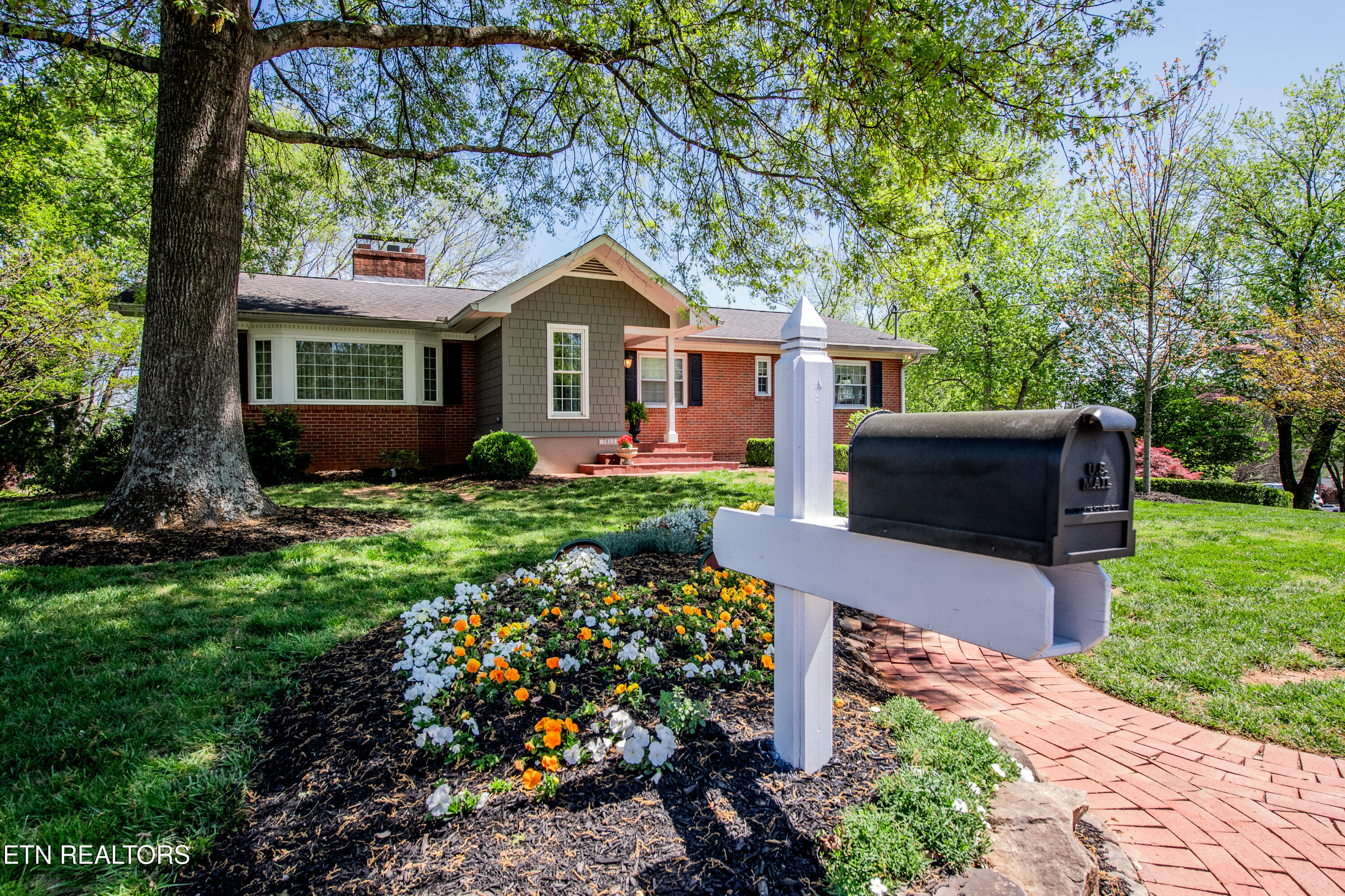 7813 Sheffield Drive Knoxville TN 37909