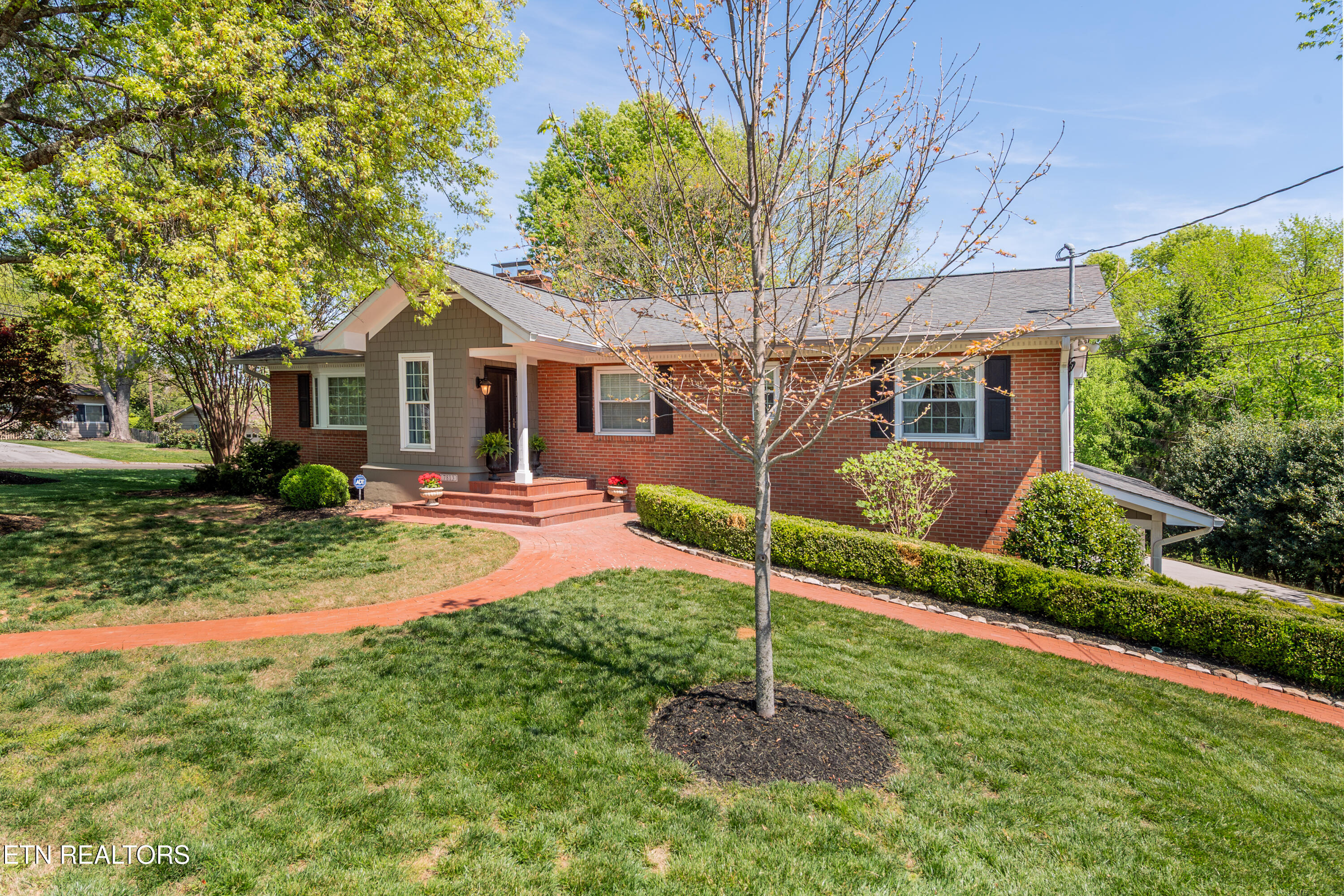 7813 Sheffield Drive Knoxville TN 37909