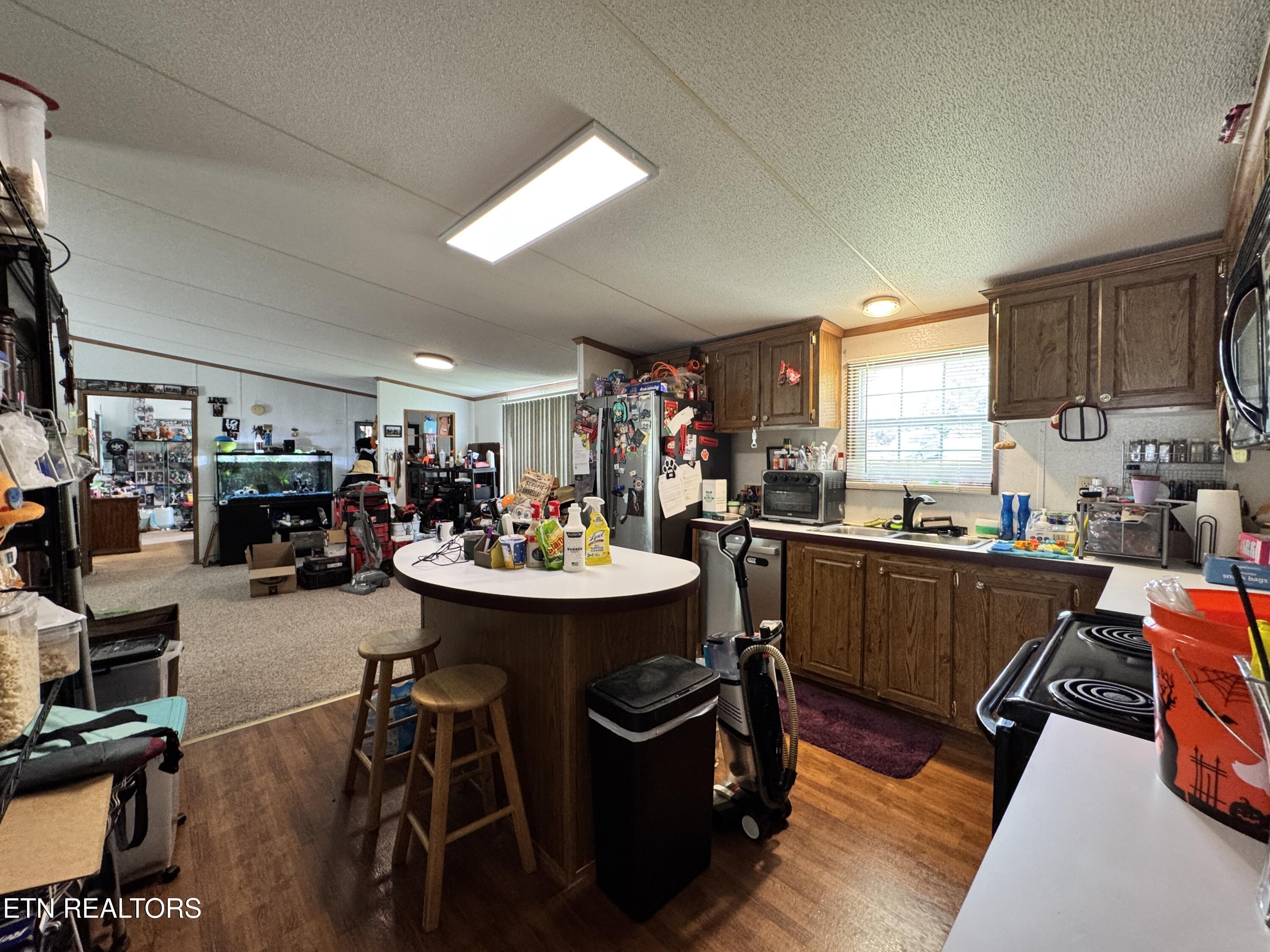 102 Loggers Lane Clinton TN 37716