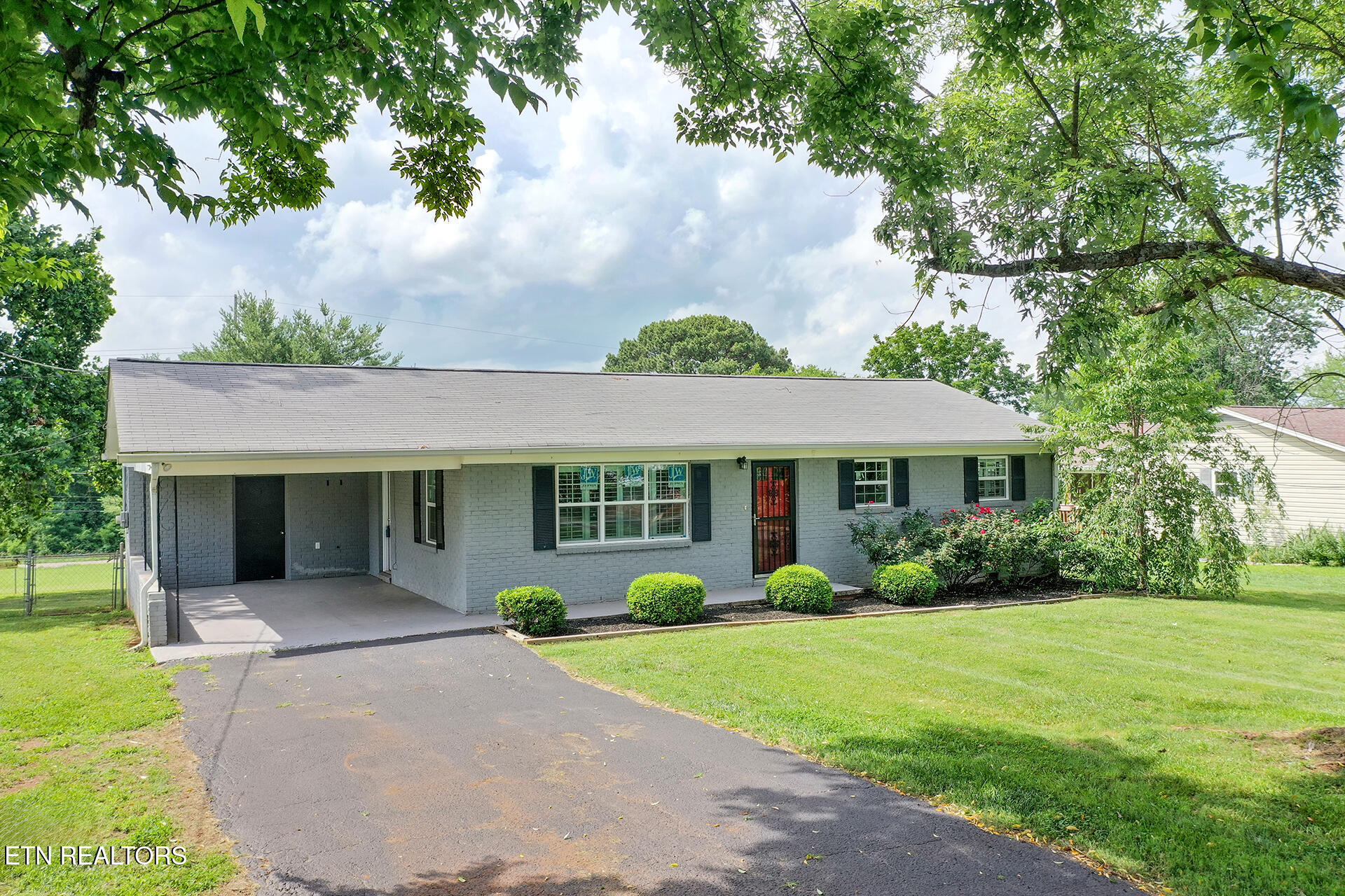 1620 Gail Street Loudon TN 37774