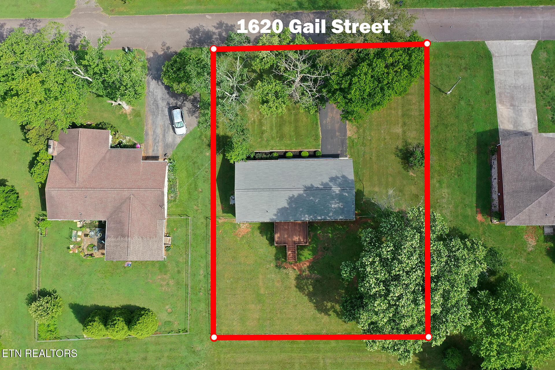 1620 Gail Street Loudon TN 37774